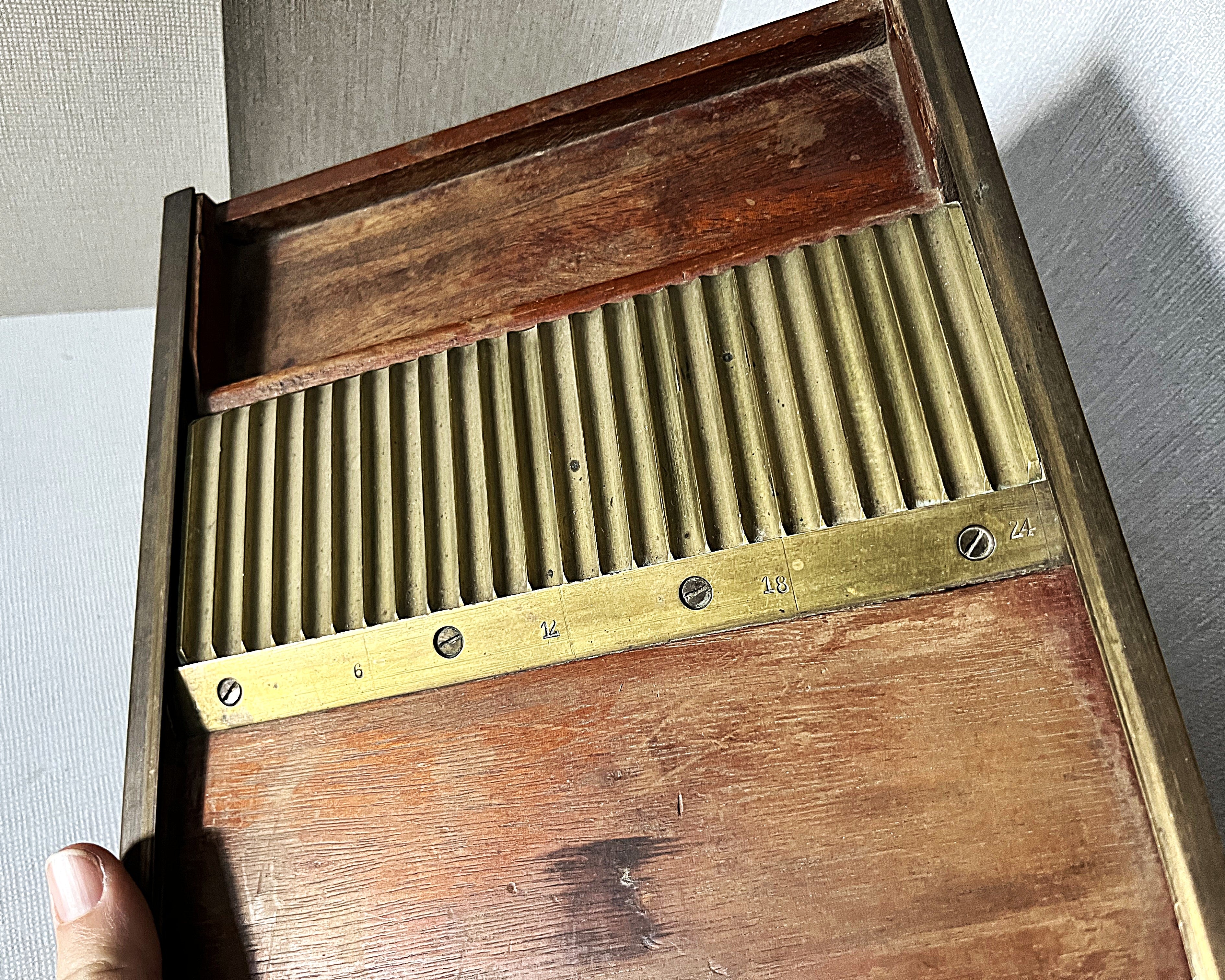 Vintage Apothecary: Rare Complete 24-Pill Victorian Apothecary Roller