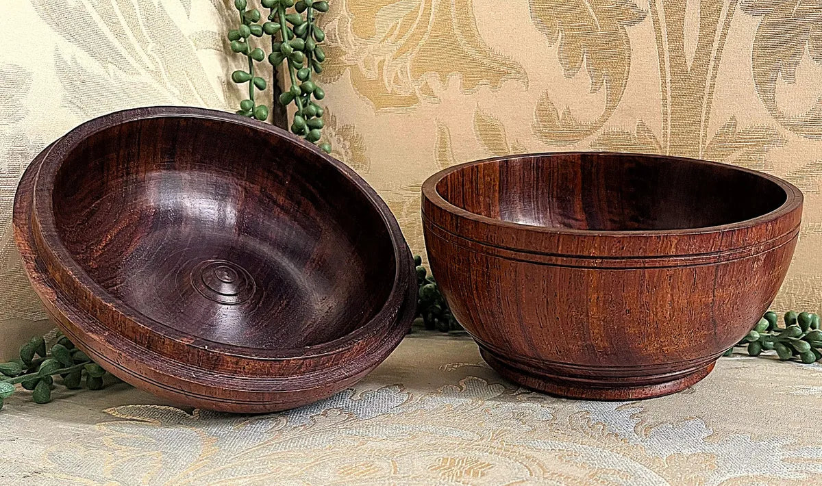 Treen Lidded Jar: Antique Victorian Walnut Tobacco Humidor