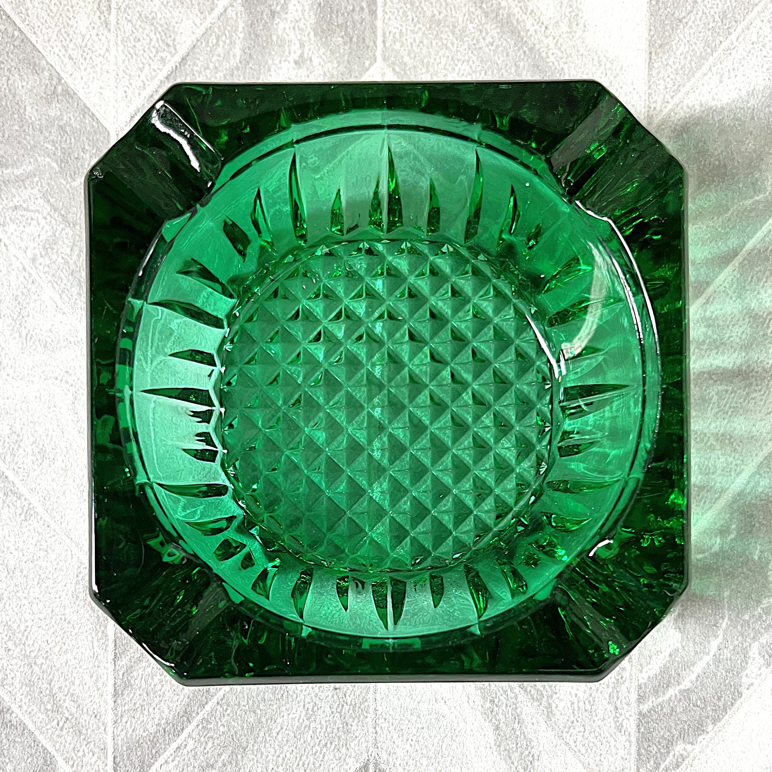 Arcoroc: Appetizer Bowls & an Ashtray, Emerald Green
