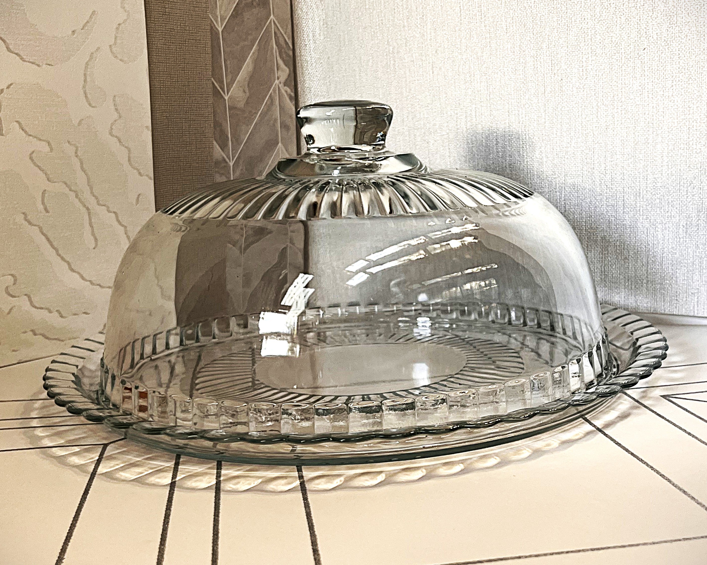 Arcoroc: Large Cake Dome with Matching Platter