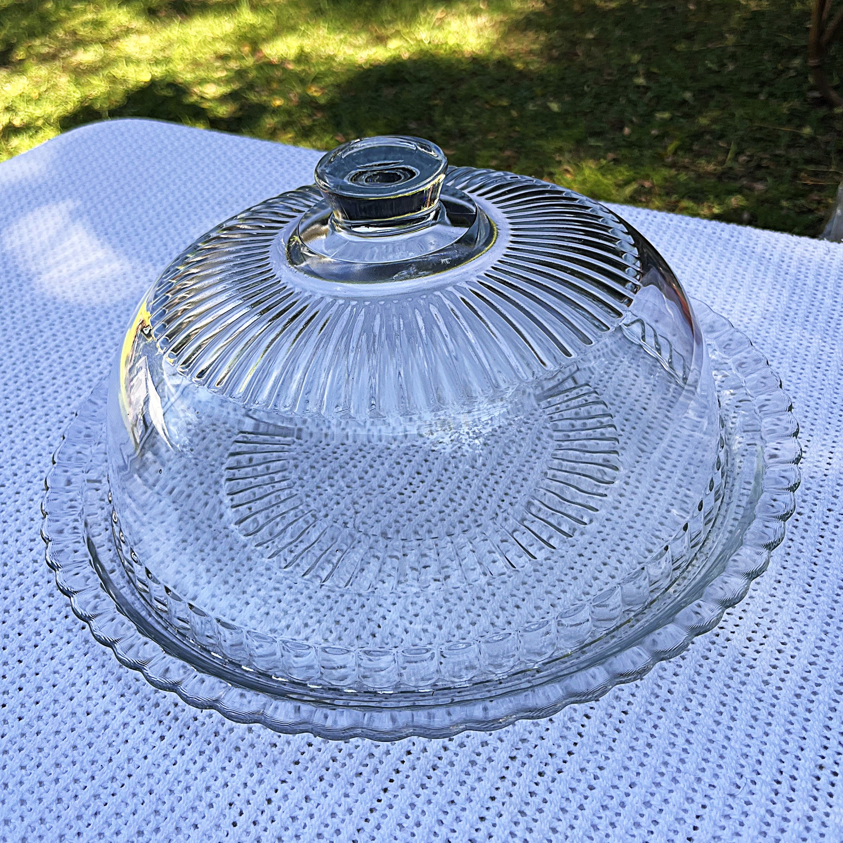 Arcoroc: Large Cake Dome with Matching Platter