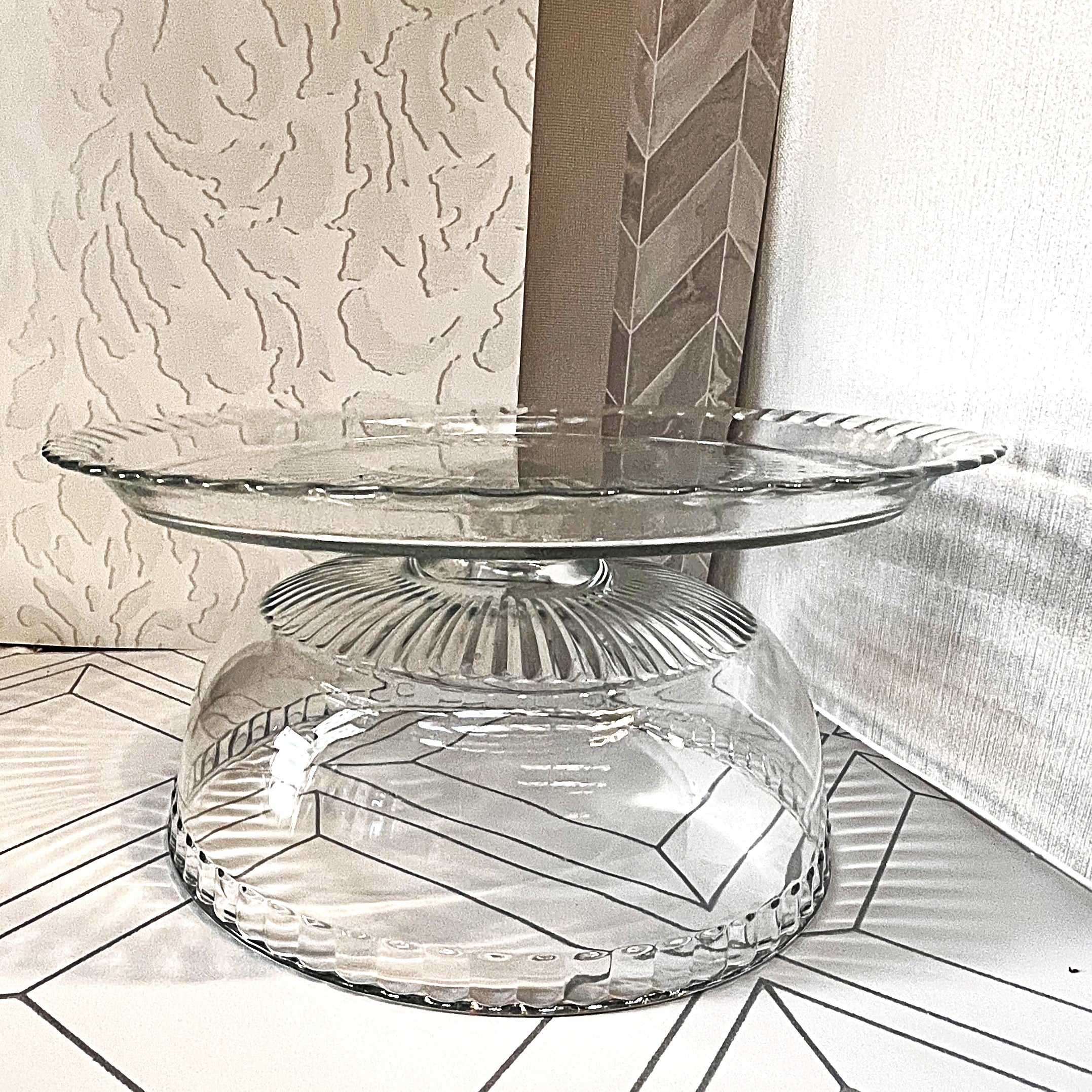 Arcoroc: Large Cake Dome with Matching Platter