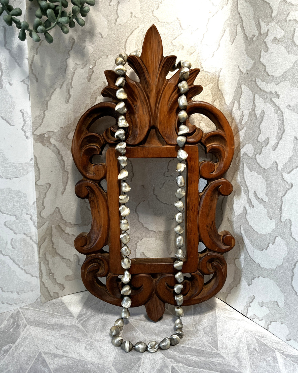 Jewellery: South Pacific Heavy Baroque Mother-of-Pearl Hand-Knotted 80cm Opera Strand