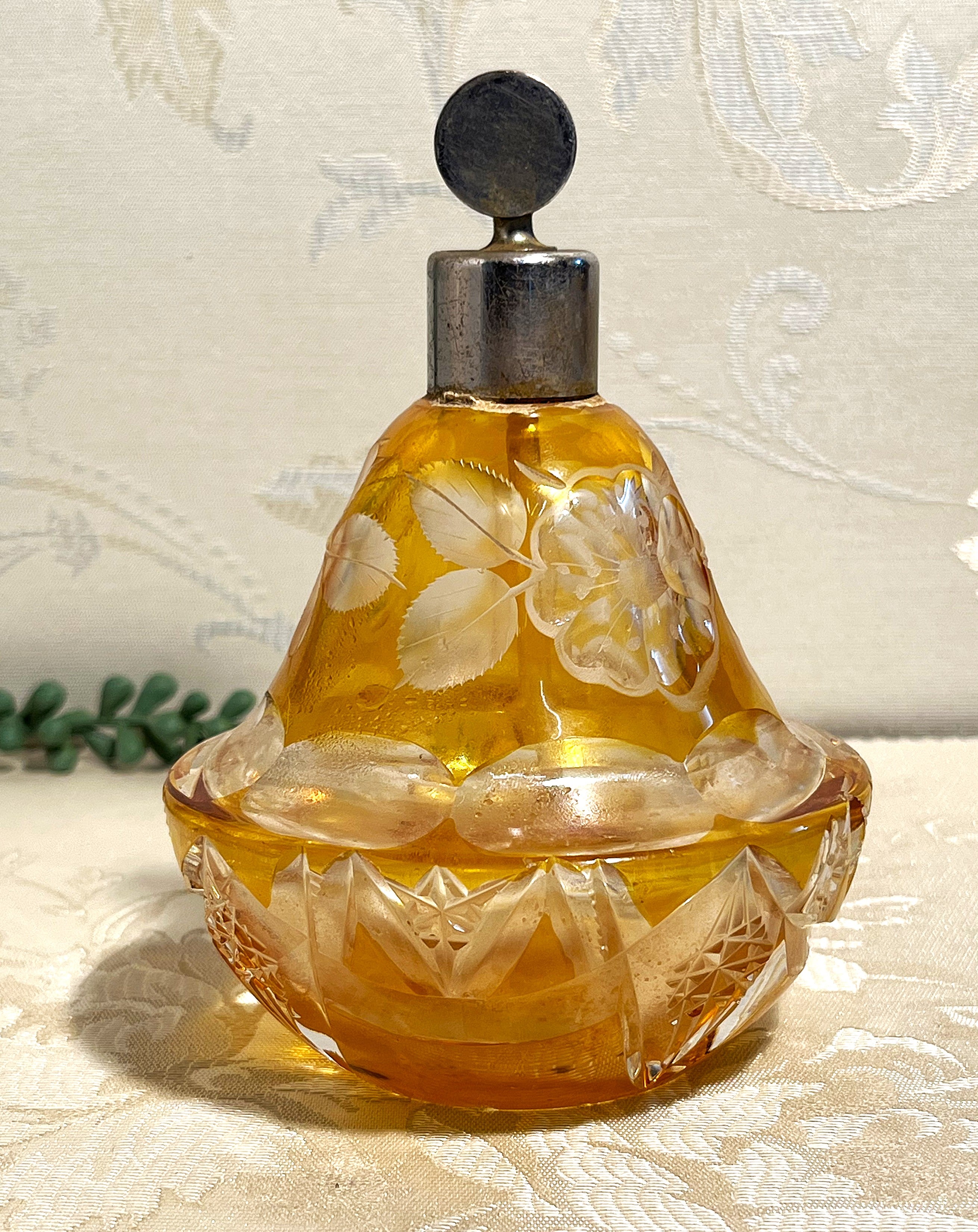 Perfume Bottle: Czechoslovakian Art Glass Perfume Display