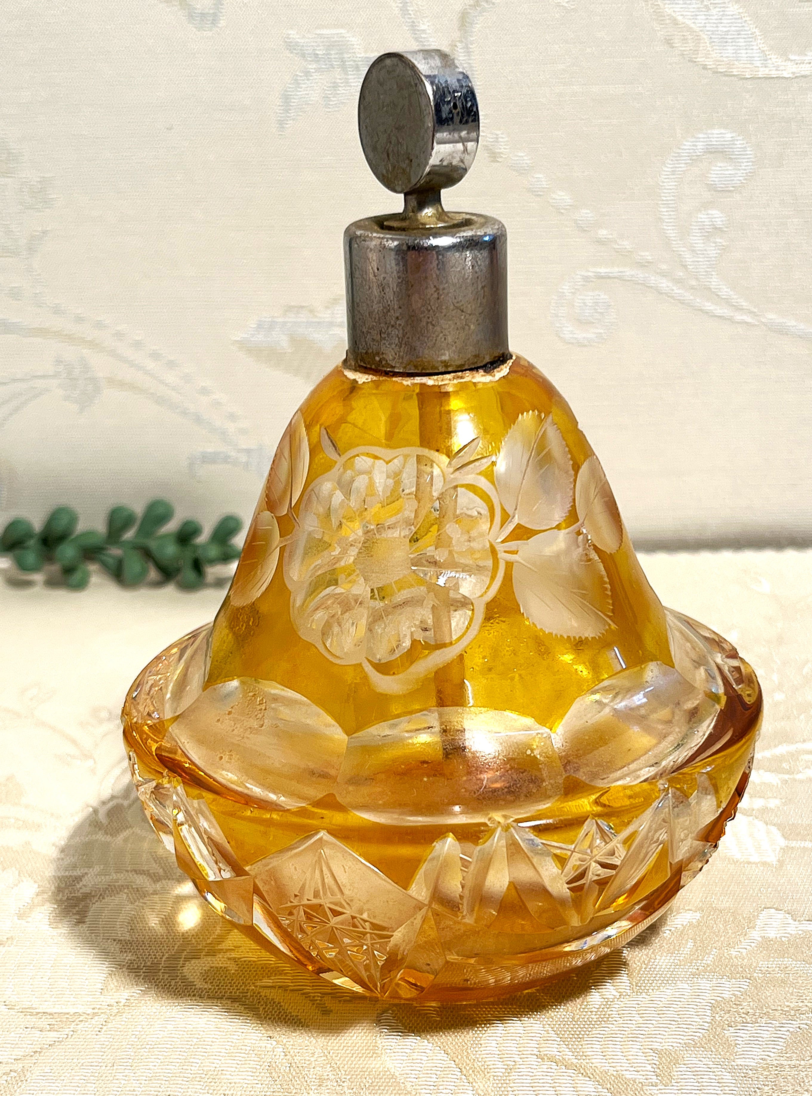 Perfume Bottle: Czechoslovakian Art Glass Perfume Display