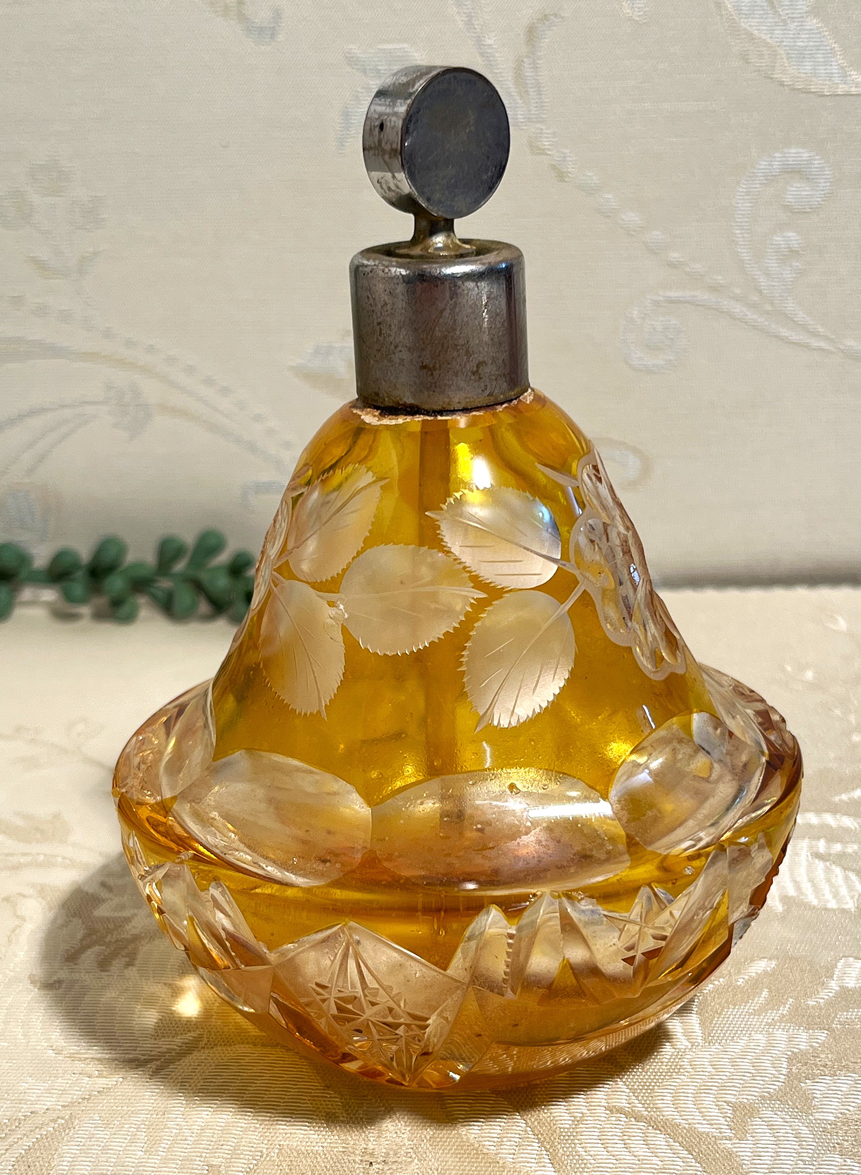 Perfume Bottle: Czechoslovakian Art Glass Perfume Display