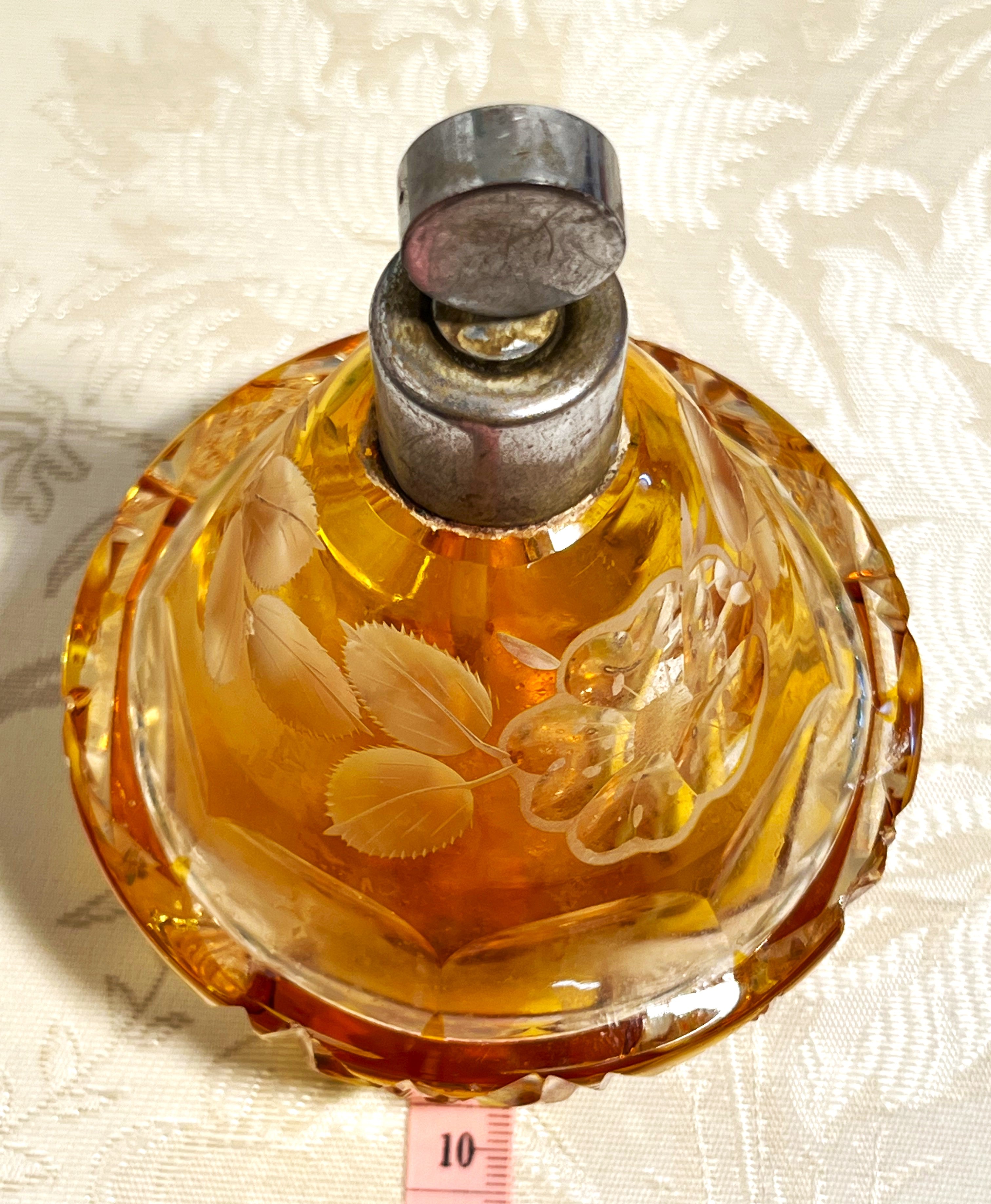 Perfume Bottle: Czechoslovakian Art Glass Perfume Display