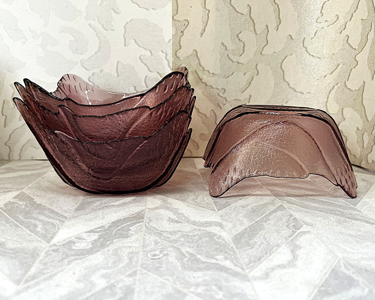 Dinnerware: Botle Buhle Amethyst Glass Leaf Dessert Bowls