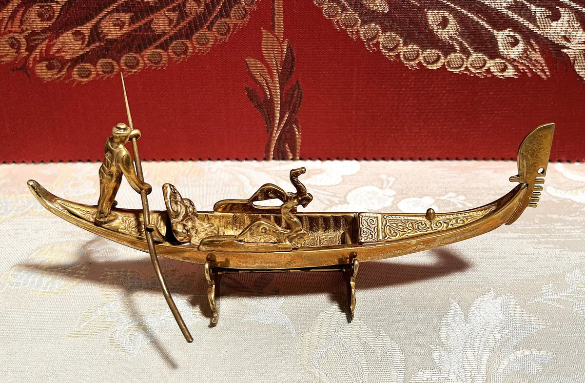Brass Décor: Italian Gondola Gondolier Figurine Sculpture