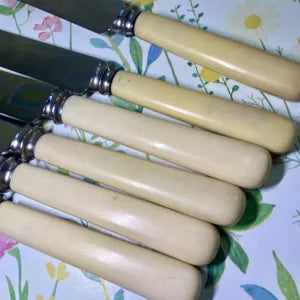 Cutlery: Viners of Sheffield Ivorine Dinner Knives, Set of 6