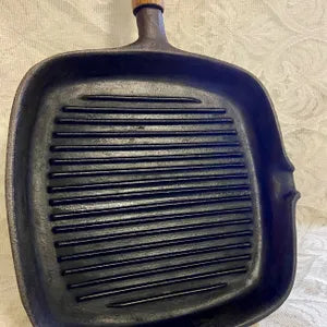 Cast Iron: Square Griddle Pan, Pair