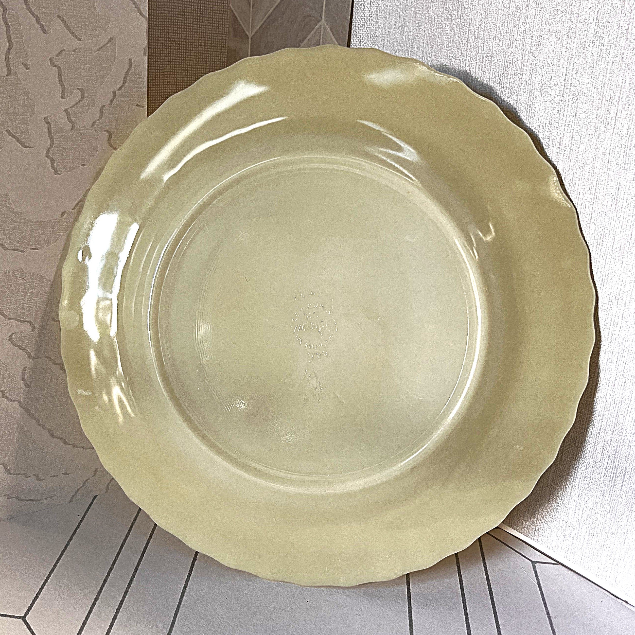 Coloured Glass: Colorex Custard Yellow Cake Serving Plate