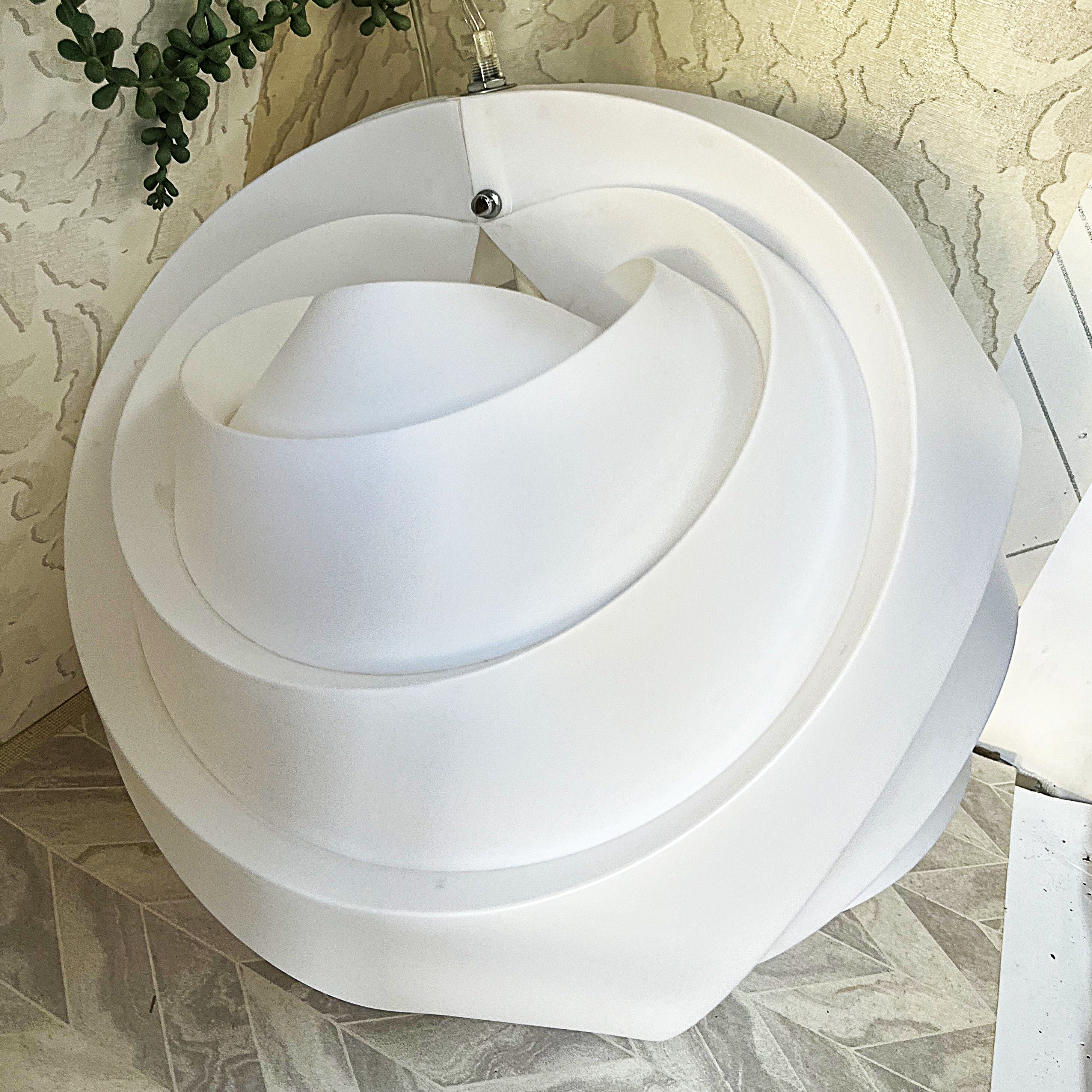 Lights: White Swirl Ribbon Pendant Light