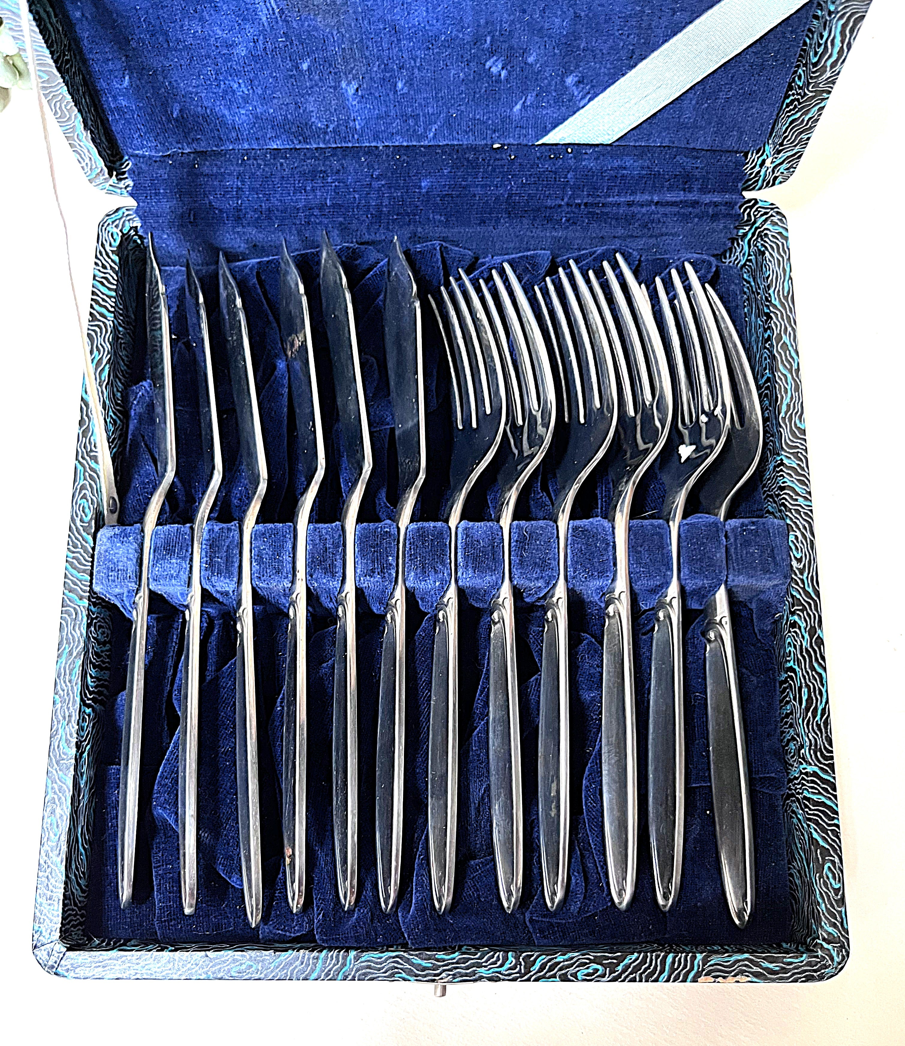 Cutlery Boxed: Pastry Knives and Forks, Set of 6