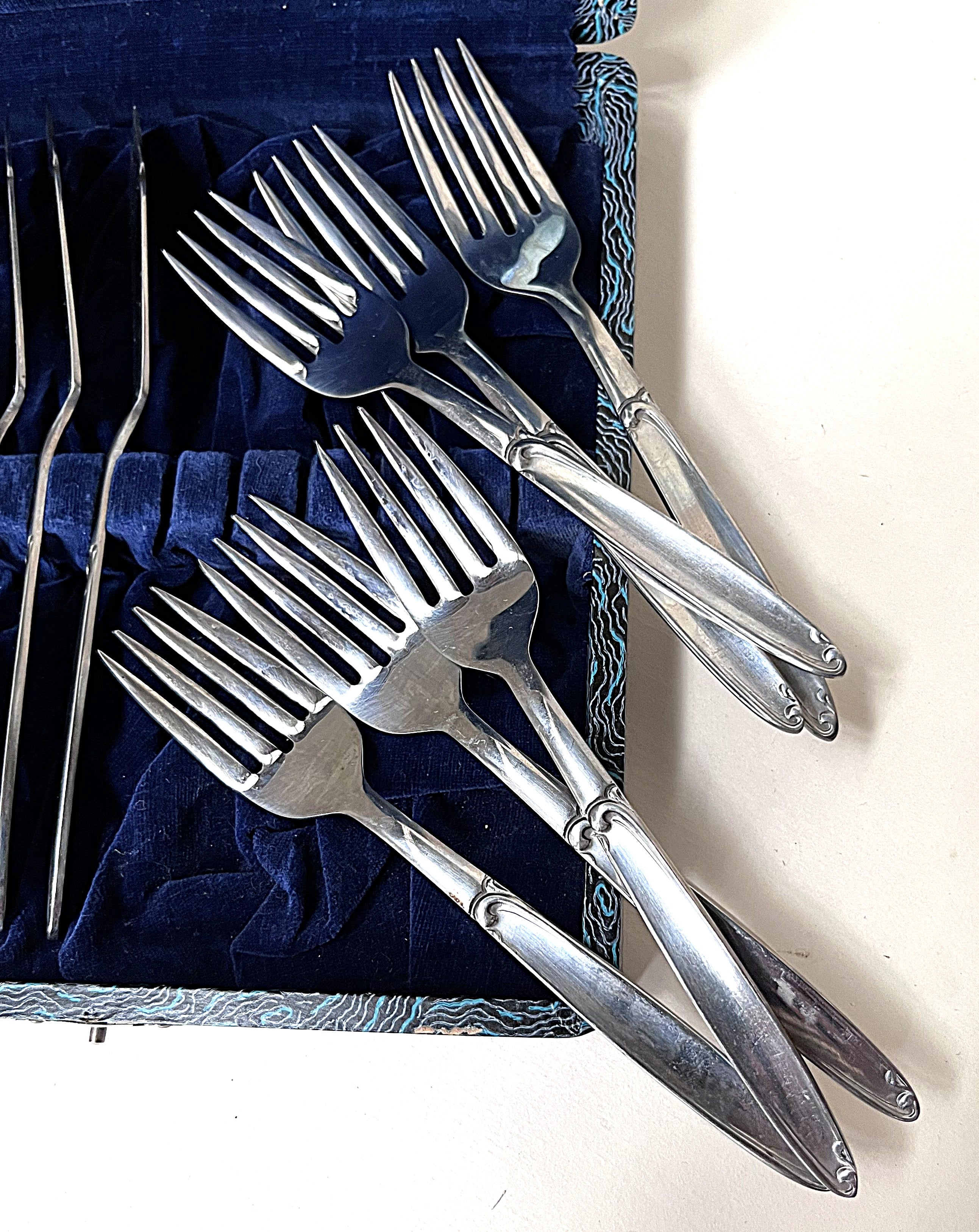 Cutlery Boxed: Pastry Knives and Forks, Set of 6