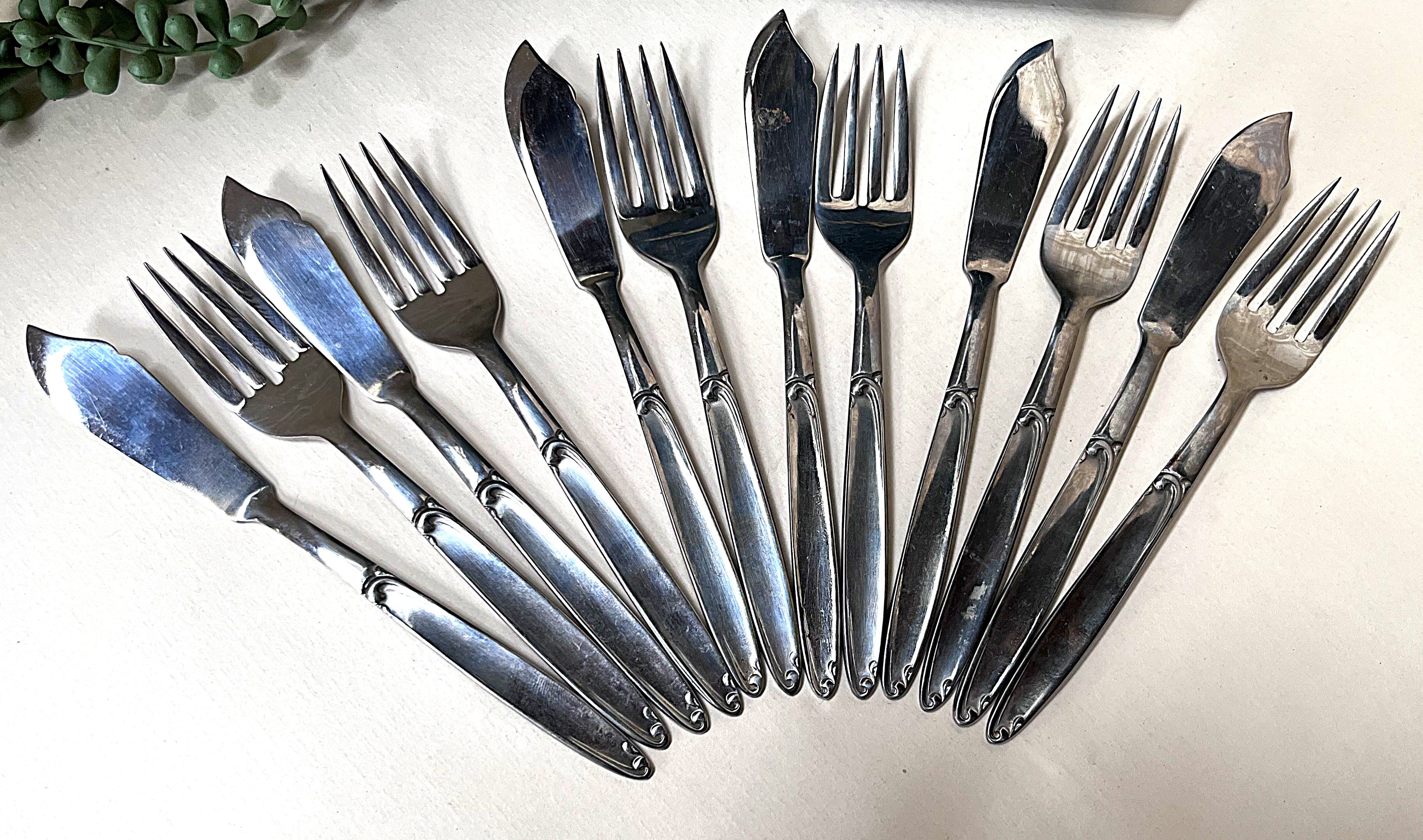 Cutlery Boxed: Pastry Knives and Forks, Set of 6