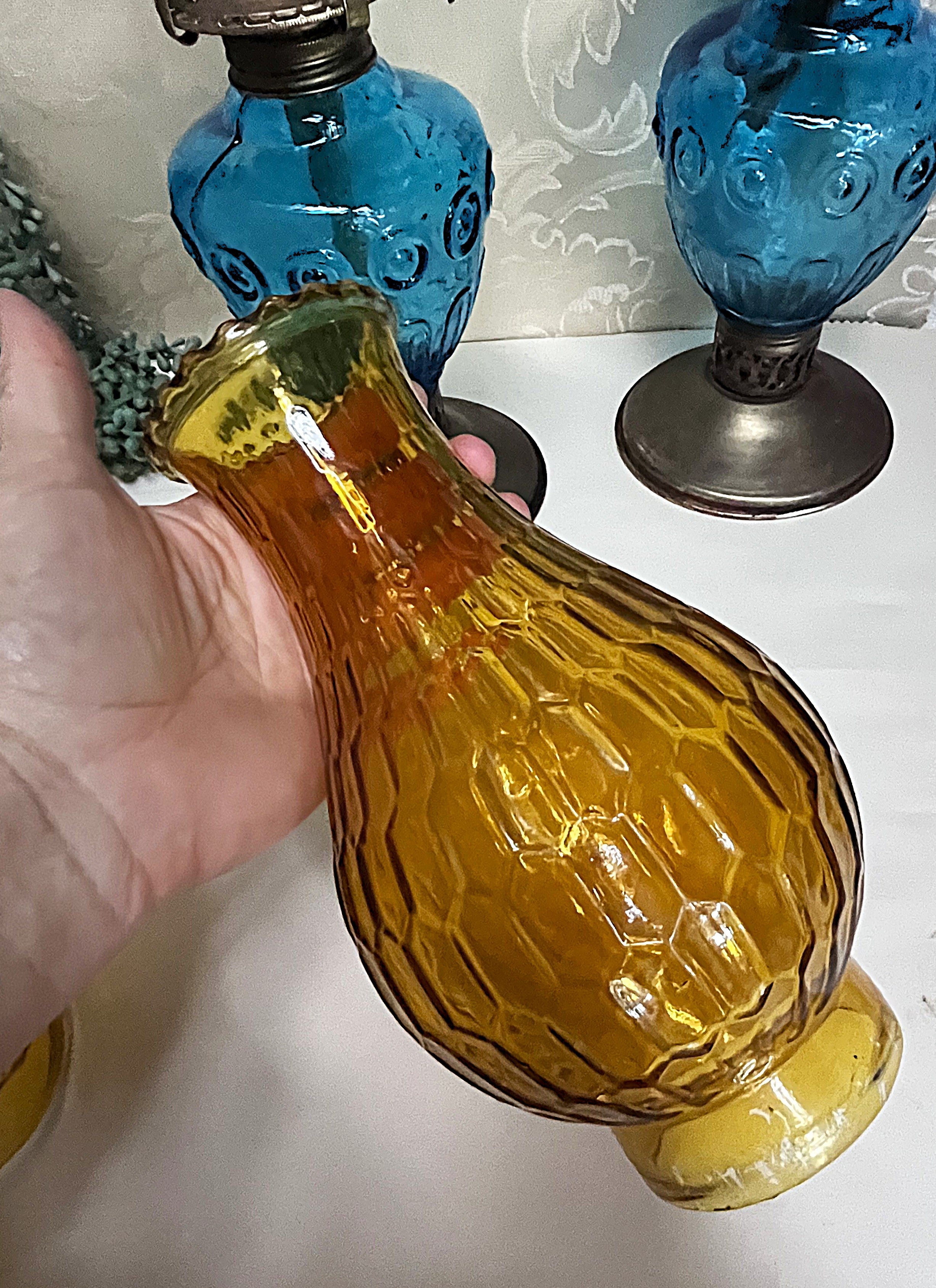 Kerosene Lamps: Pair of Turkey Foot Kerosene Lanterns Moon & Star Design