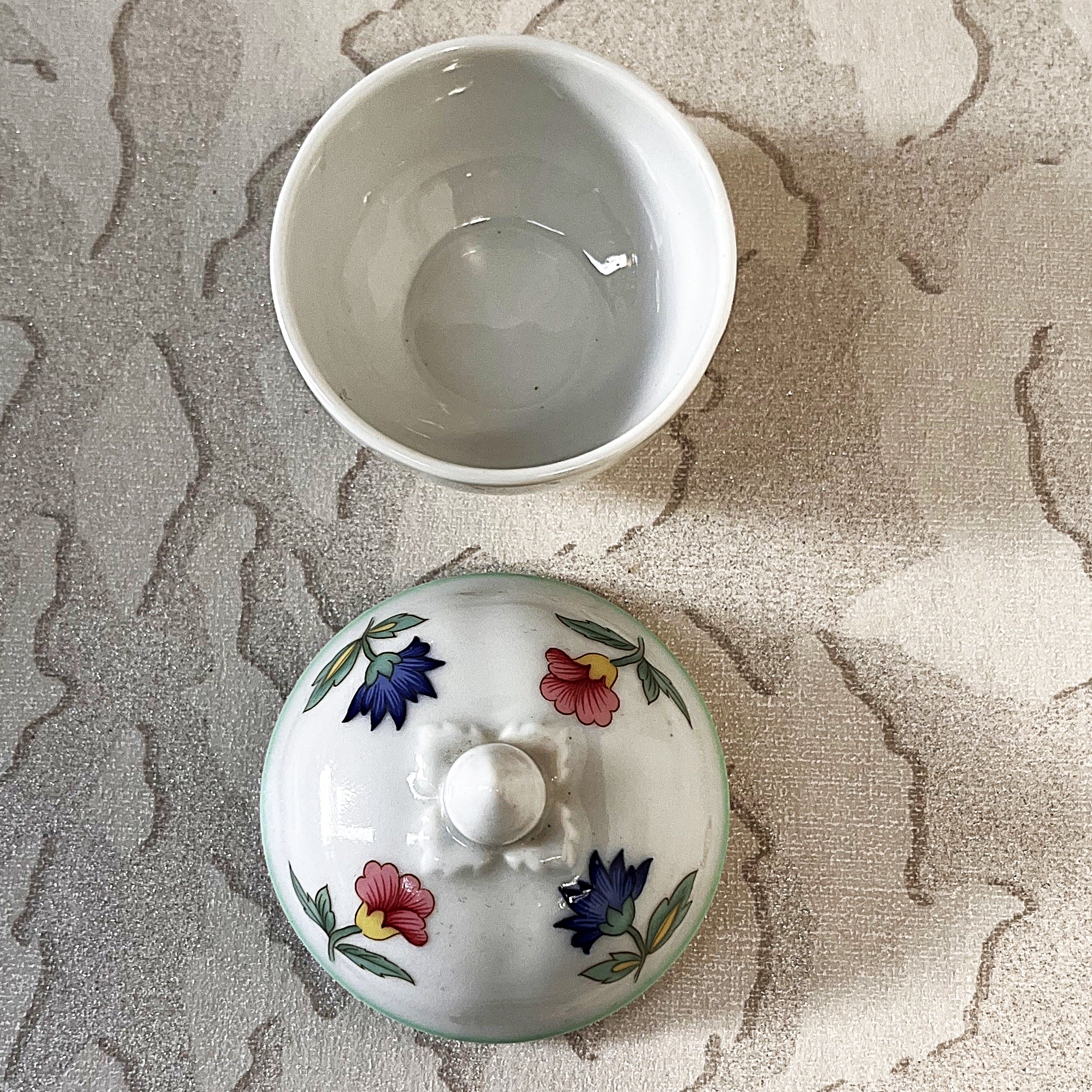 Trinkets: Heinrich & Co. Ball Shaped Trinket Box Floral Design
