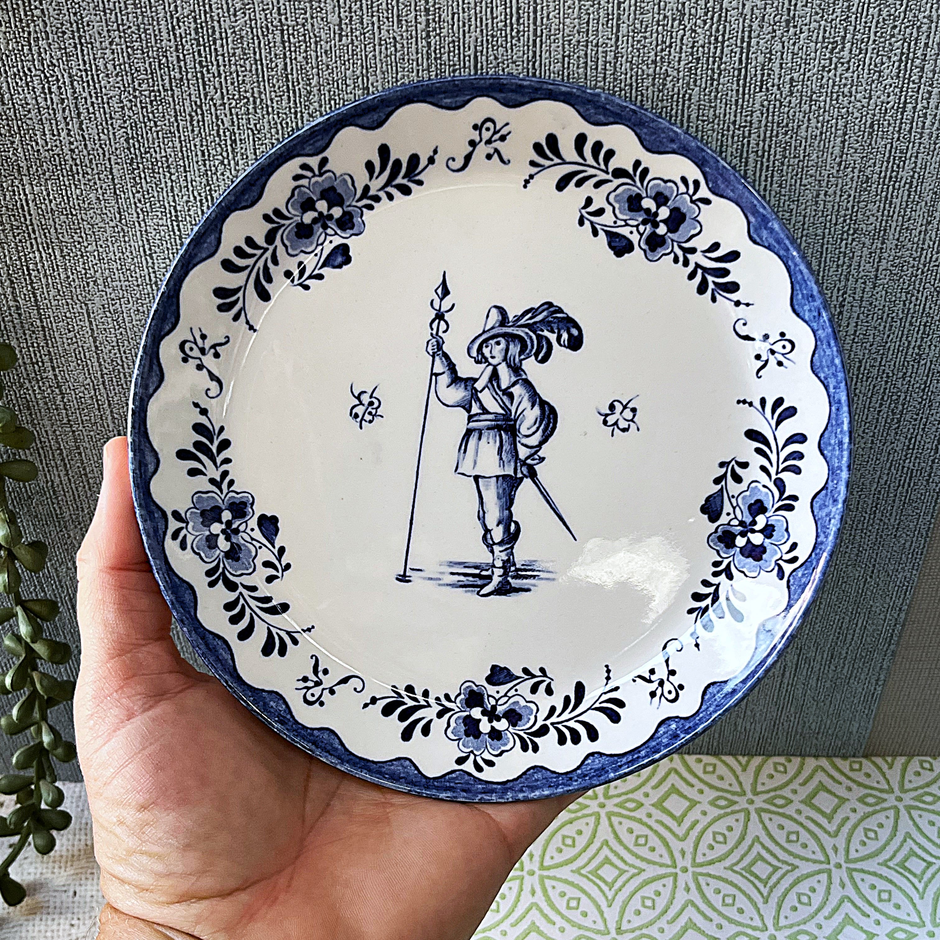 Coffee Tea Service: Johnson Brothers Holland Blue, 24