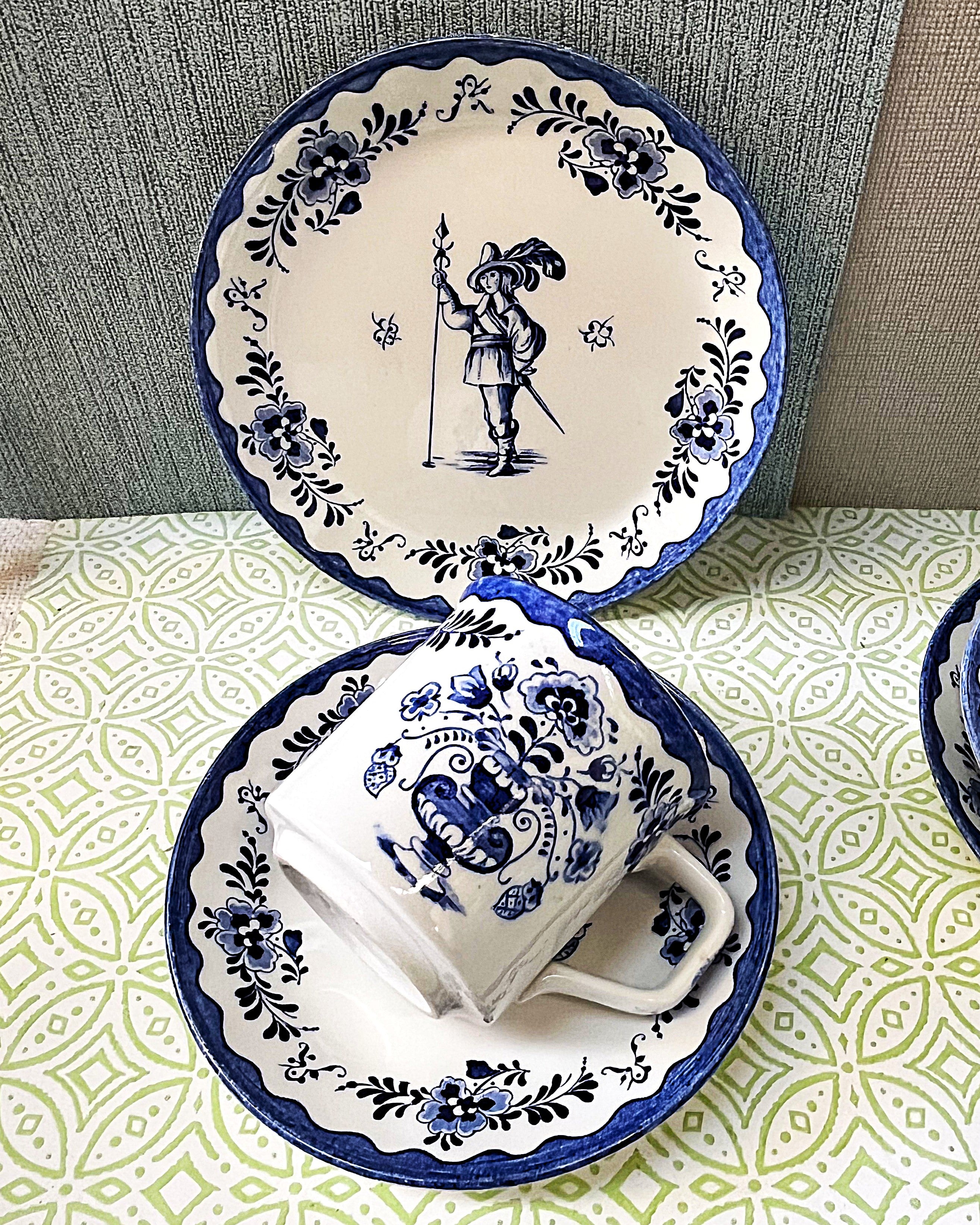 Coffee Tea Service: Johnson Brothers Holland Blue, 24