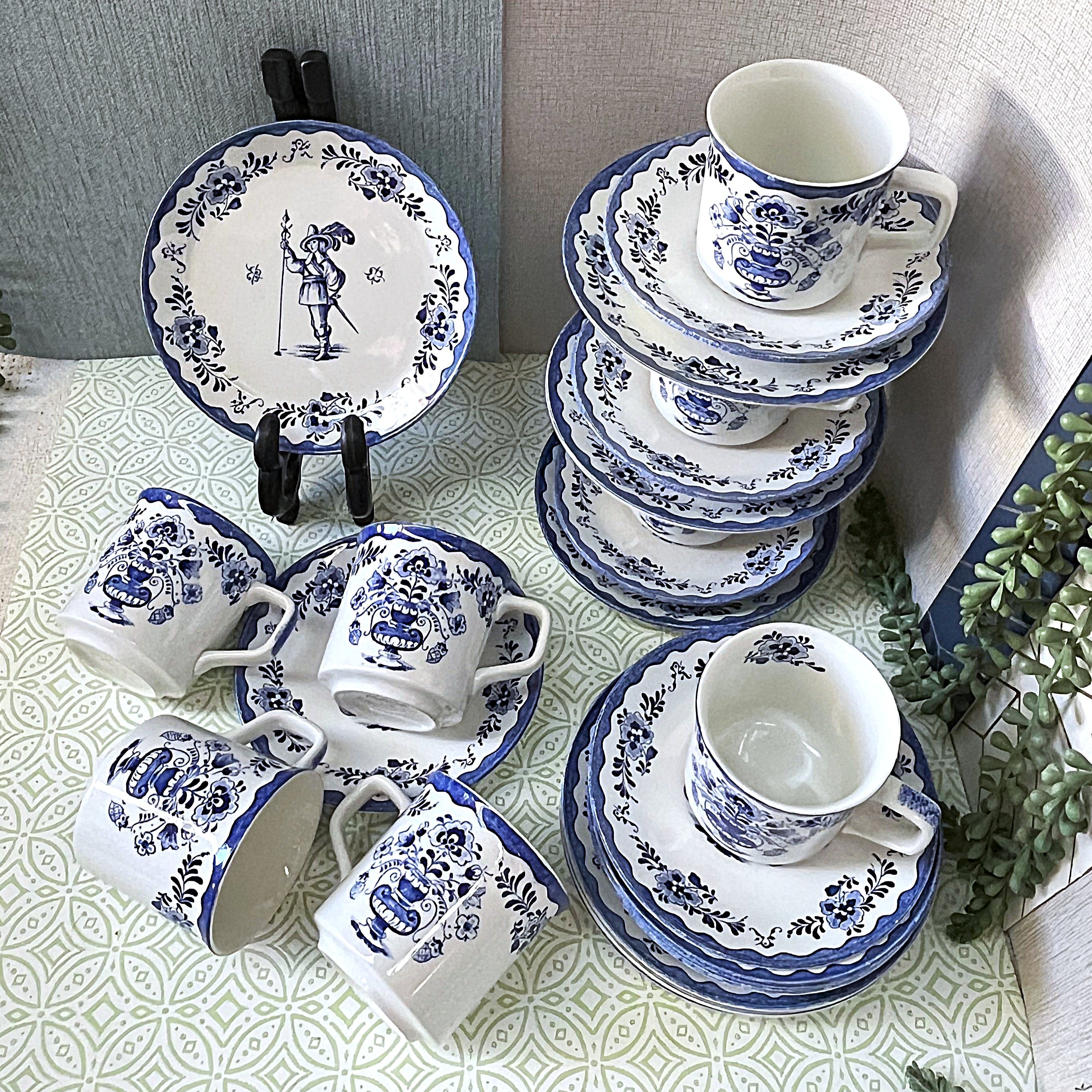 Coffee Tea Service: Johnson Brothers Holland Blue, 24