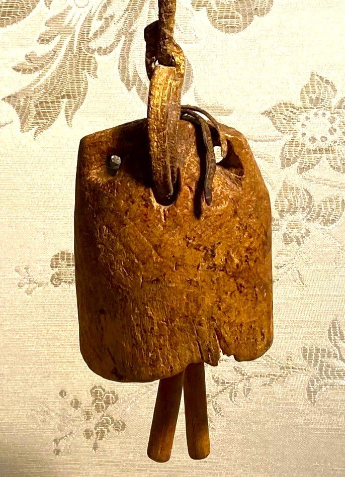 Wood Décor: Antique Indian Wooden Cattle Bell