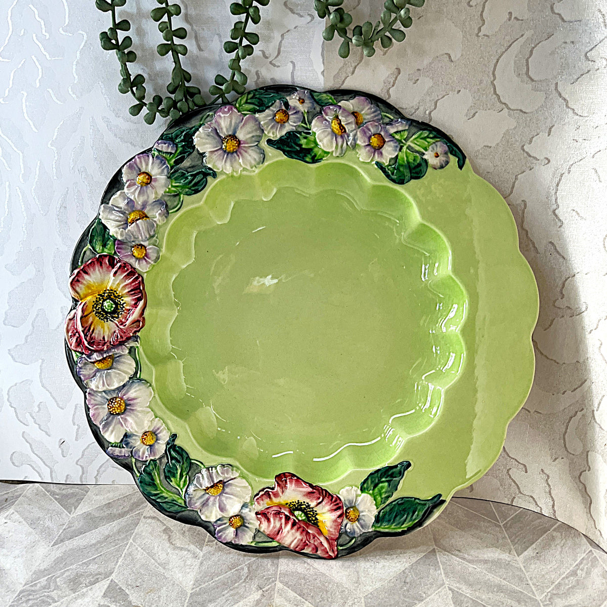 CarltonWare: Poppy & Anemone Scalloped Serving Platter