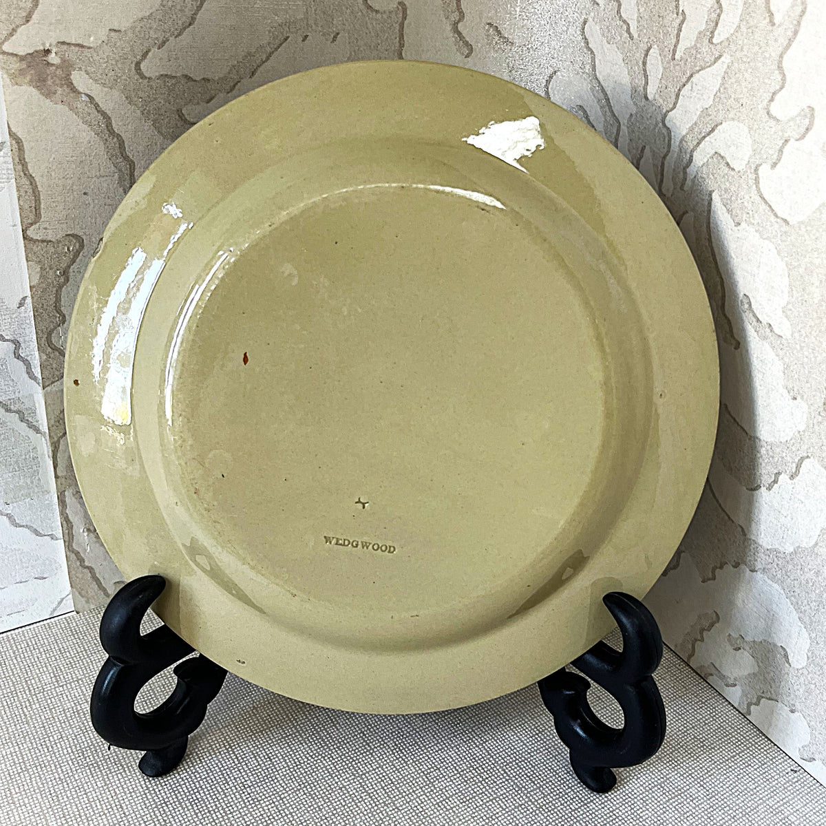 Decorative Plates: Wedgwood Drabware “Oriental 1810” Antique Ironstone Plate (22cm)