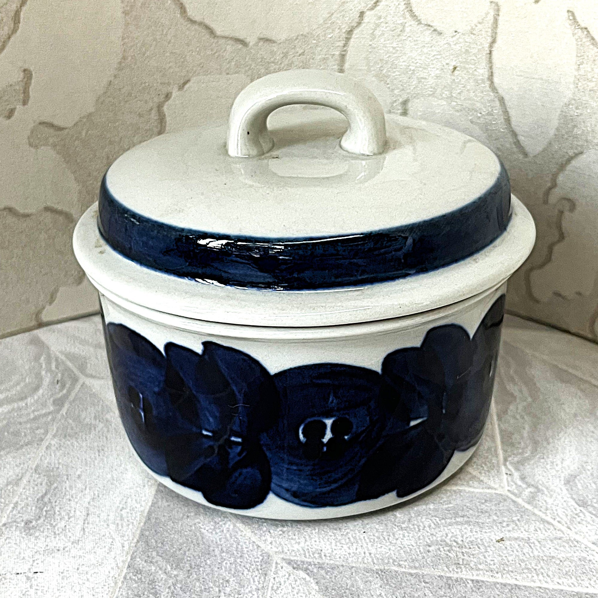 Tableware: Arabia Finland Anemone Sugar Bowl