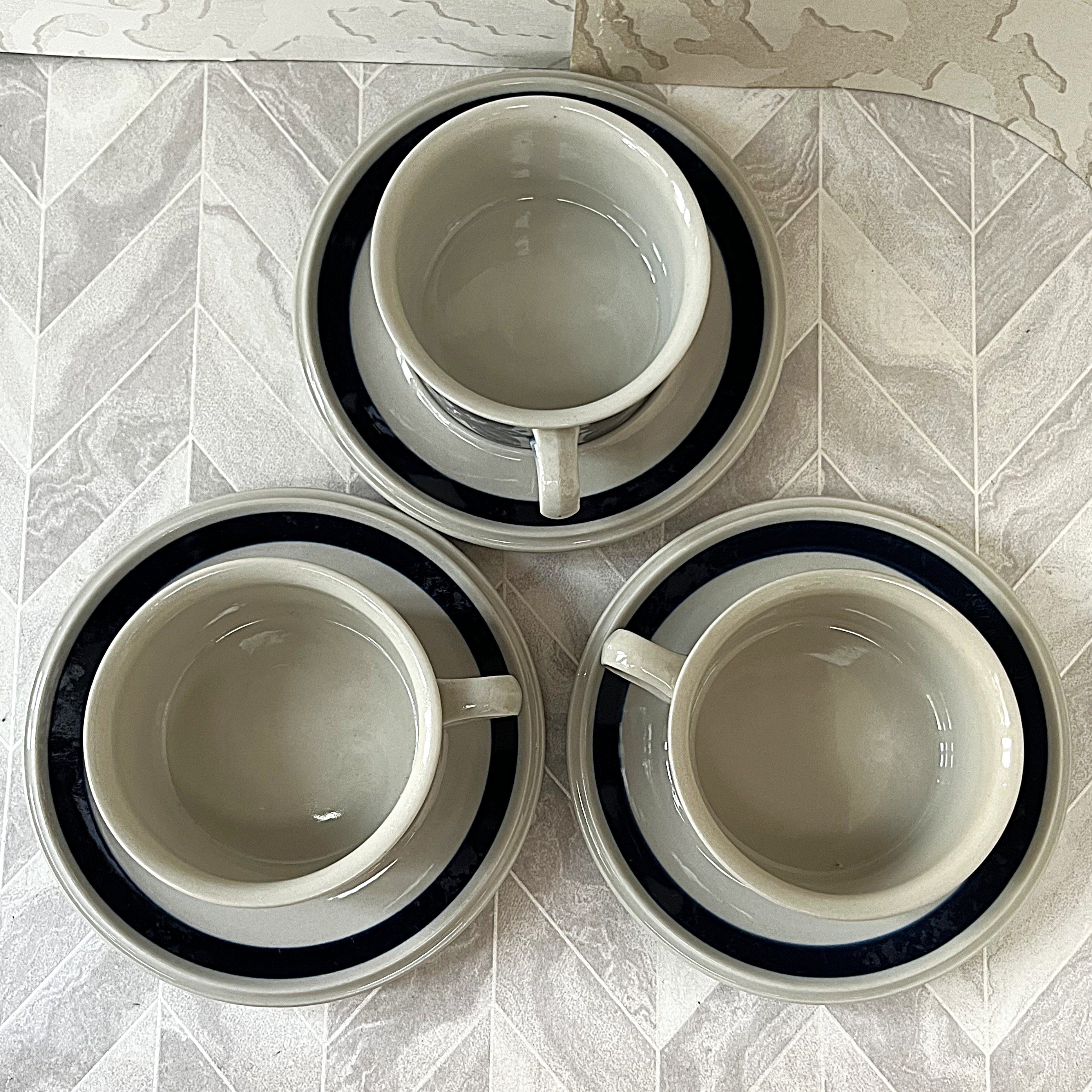 Coffee Cups: Arabia Finland Anemone Cup & Saucer Duos, 3