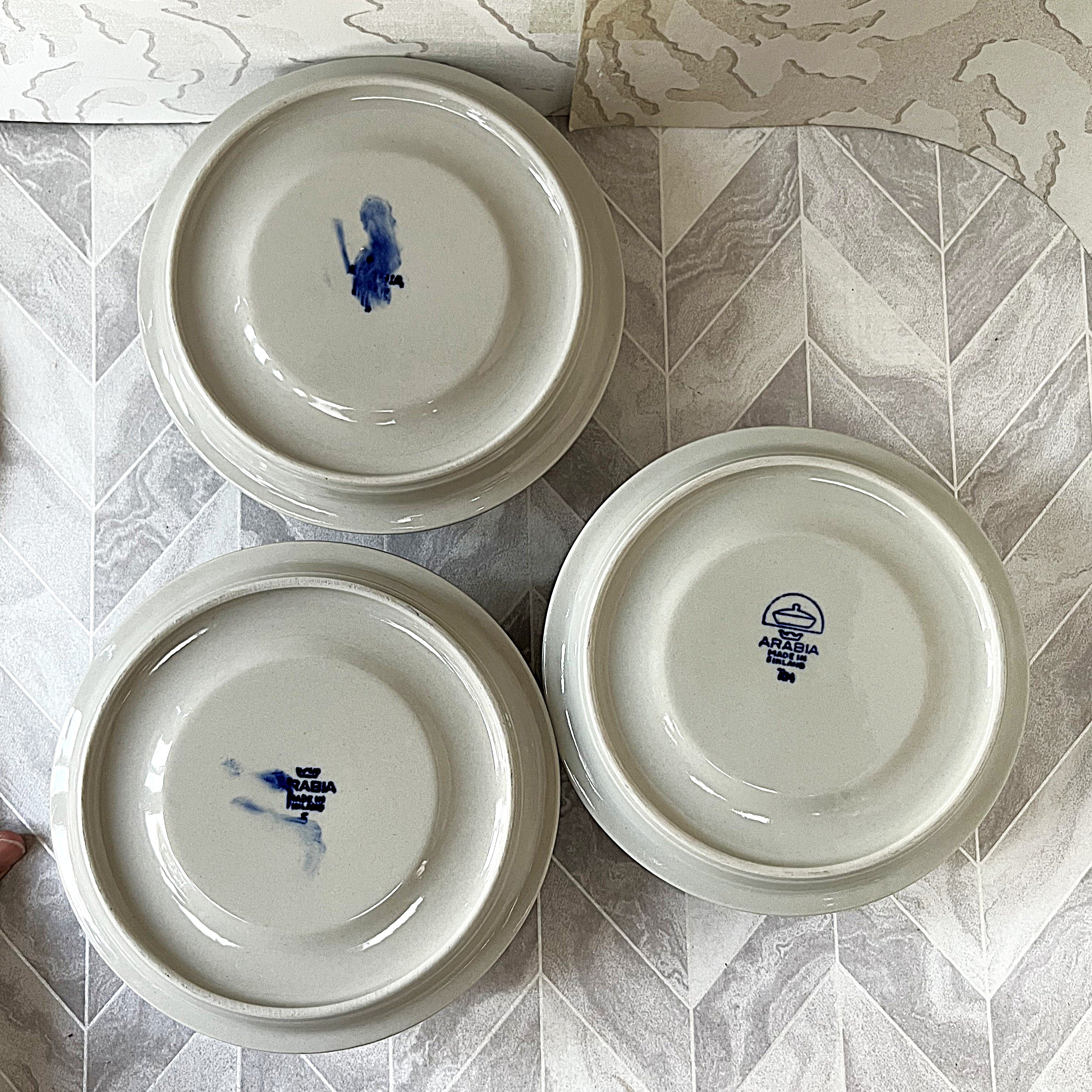Coffee Cups: Arabia Finland Anemone Cup & Saucer Duos, 3