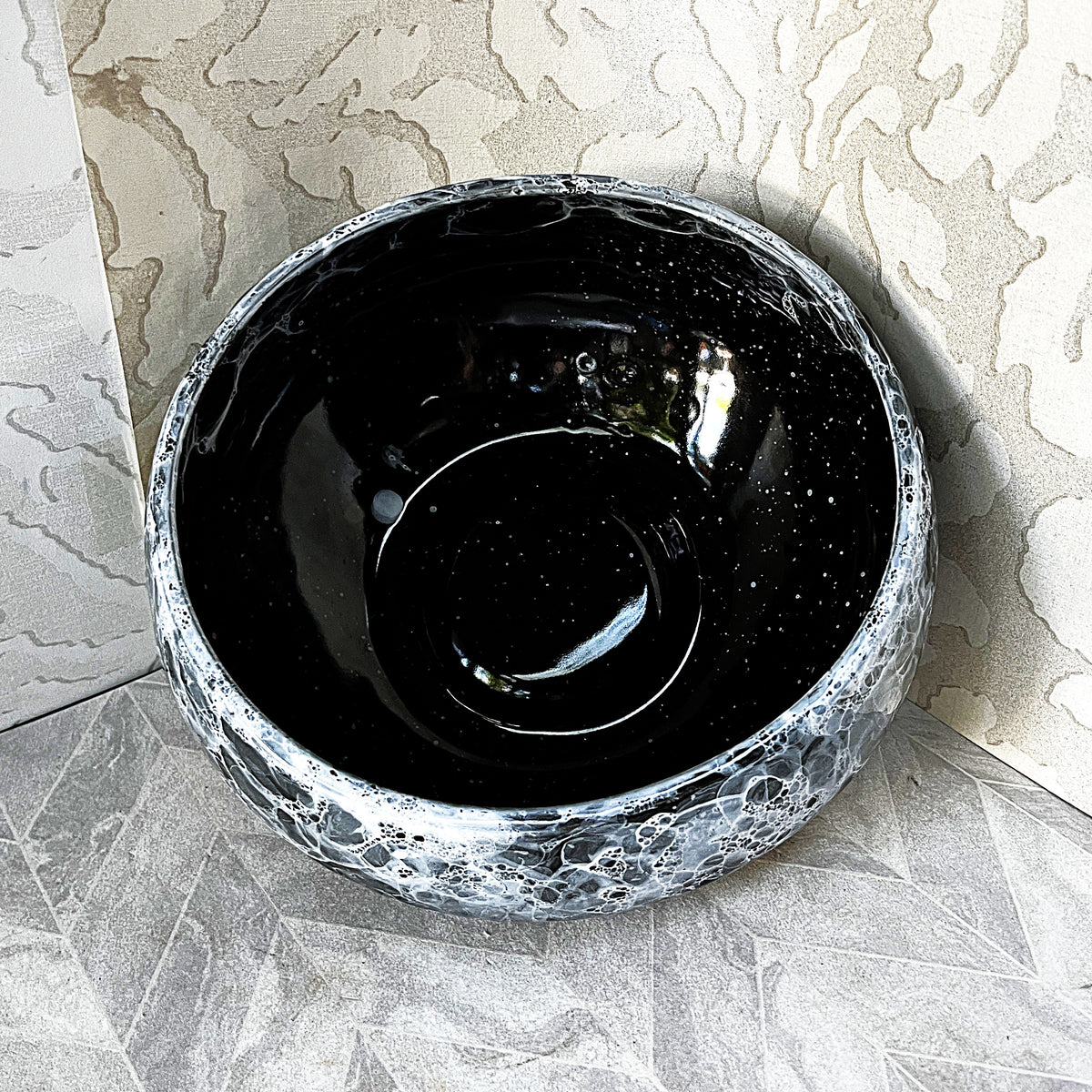 Lucia Ware: Lucia Ware Bubble Glaze Volcanic Black Centrepiece Bowl