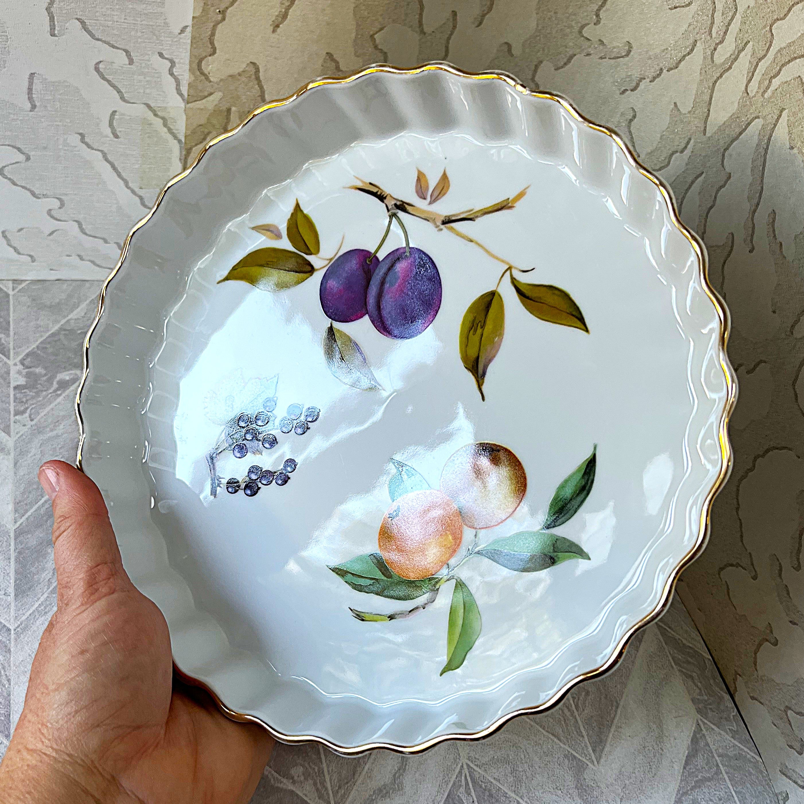 Baking Dish: Royal Worcester Evesham Gold Fluted Tart Quiche Dish