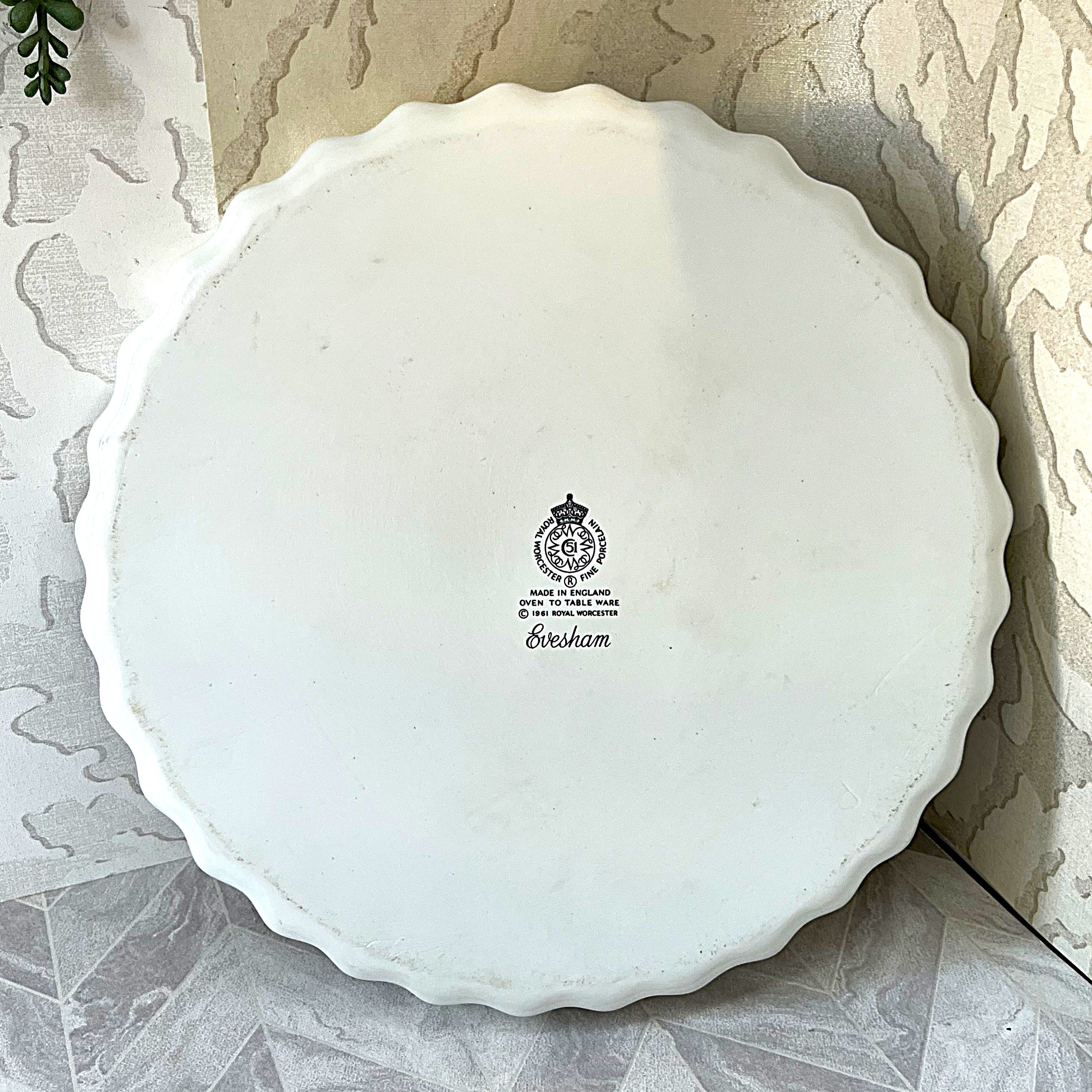 Baking Dish: Royal Worcester Evesham Gold Fluted Large Tart Quiche Dish