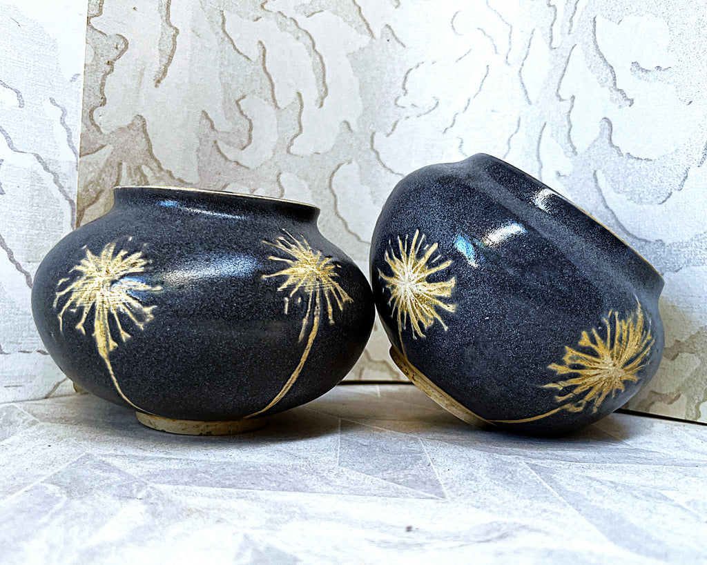 Studio Pottery: Contemporary Sgraffito Starburst Charcoal Stoneware Pots, 2