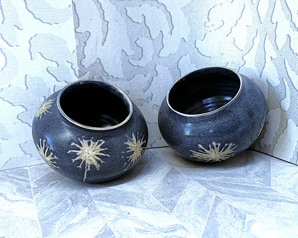 Studio Pottery: Contemporary Sgraffito Starburst Charcoal Stoneware Pots, 2