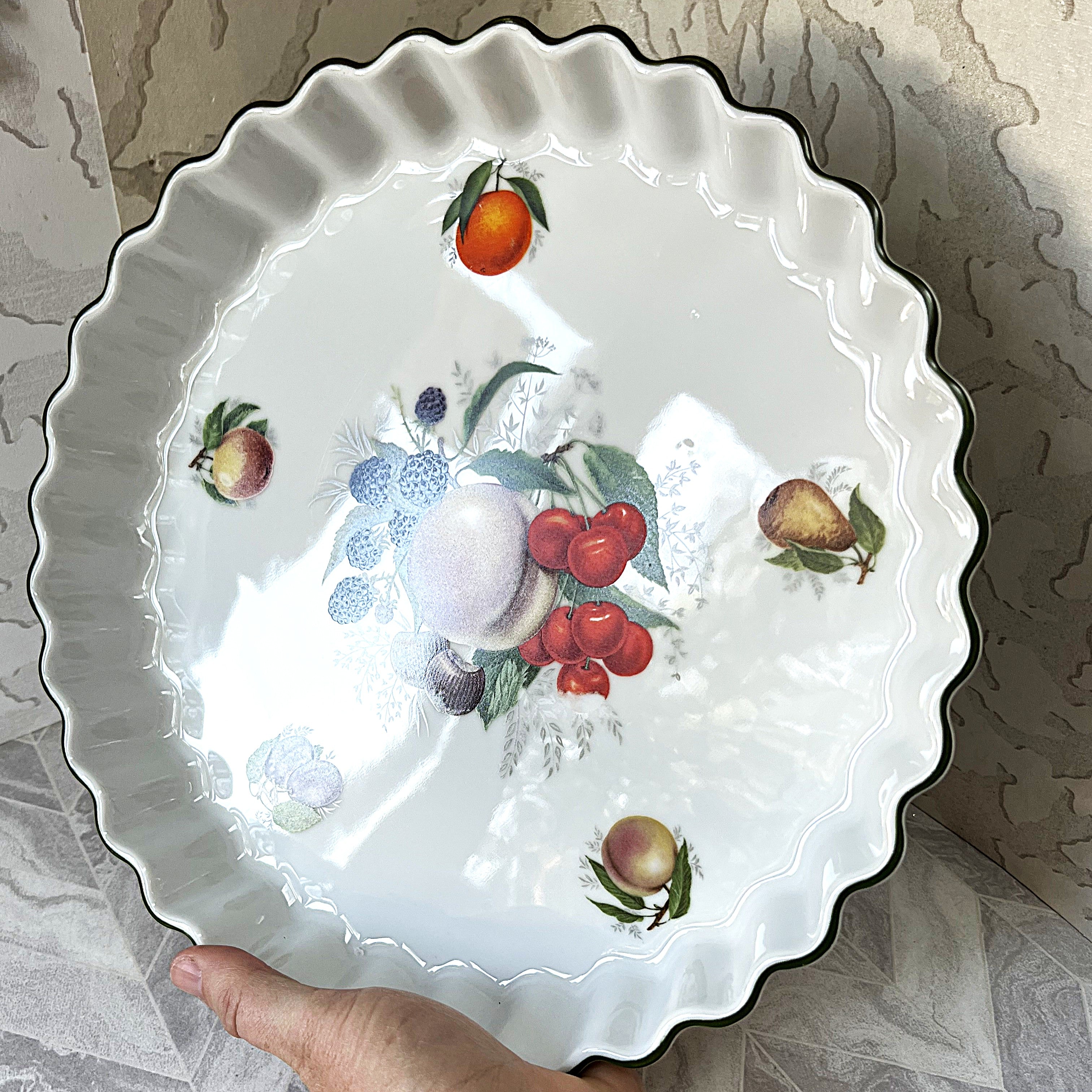 Baking Dish: Wiesenthal Paradise Valley Scalloped Tart Quiche Dish