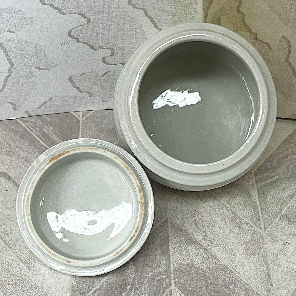 Tableware: Arabia Finland Kaarna Sugar Bowl