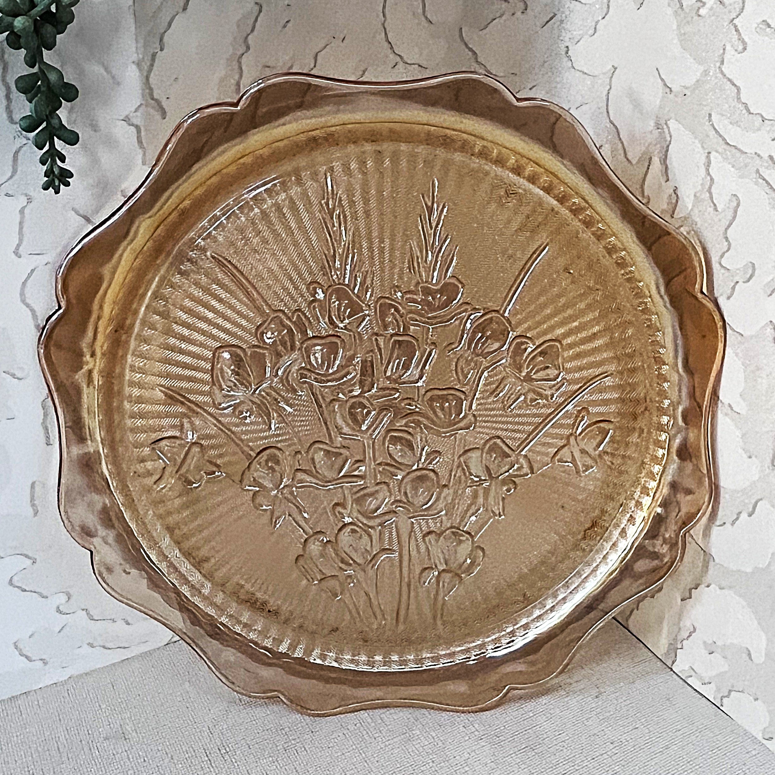 Coloured Glass: Jeanette Glass Marigold Cake Serving Plate