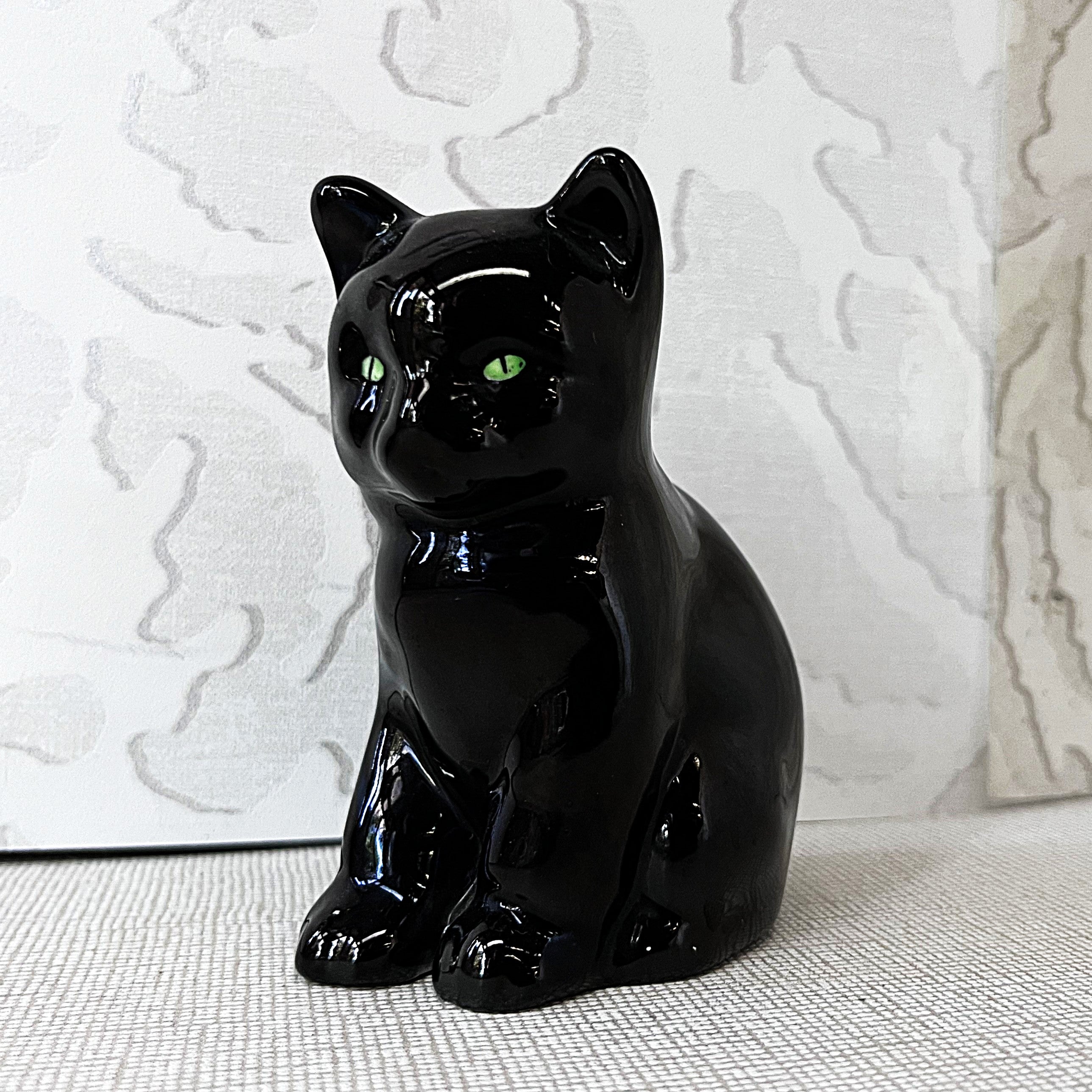 Animal Décor: W.R. Midwinter Cat Figurine