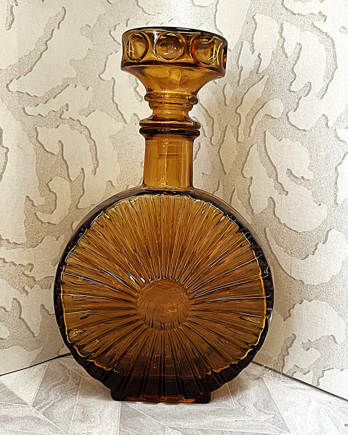 Decorative Art Glass: Empoli Amber Art Glass Sunburst Decanter