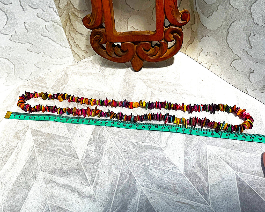 Jewellery: Balinese Multi-Colour Crystalline Mother-of-Pearl Opera Strand