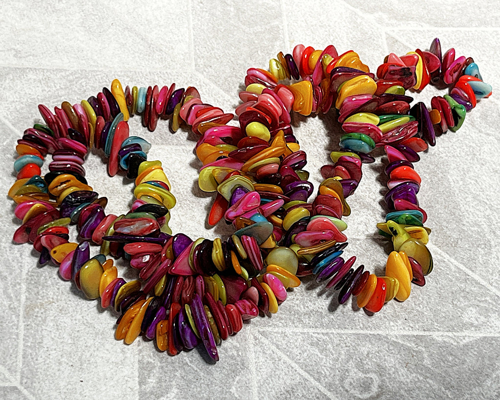 Jewellery: Balinese Multi-Colour Crystalline Mother-of-Pearl Opera Strand