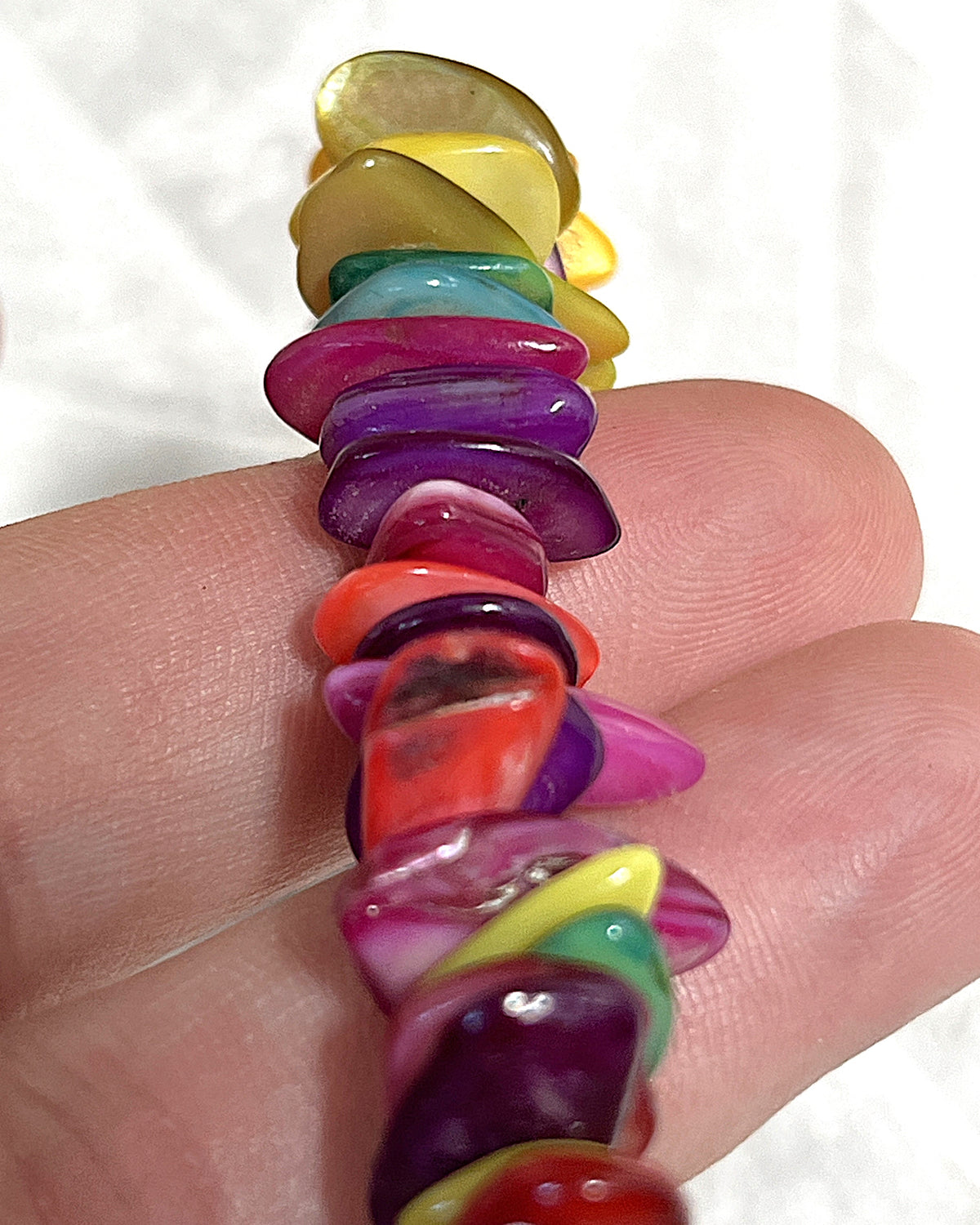 Jewellery: Balinese Multi-Colour Crystalline Mother-of-Pearl Opera Strand