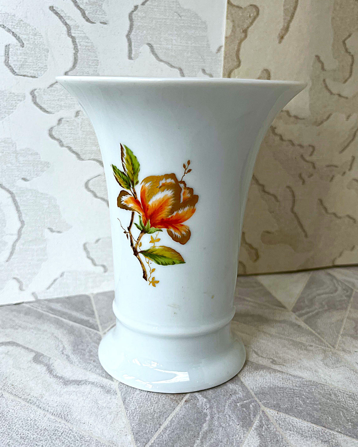 Vases: Kaiser West Germany "Simone" Porcelain Trumpet Vase