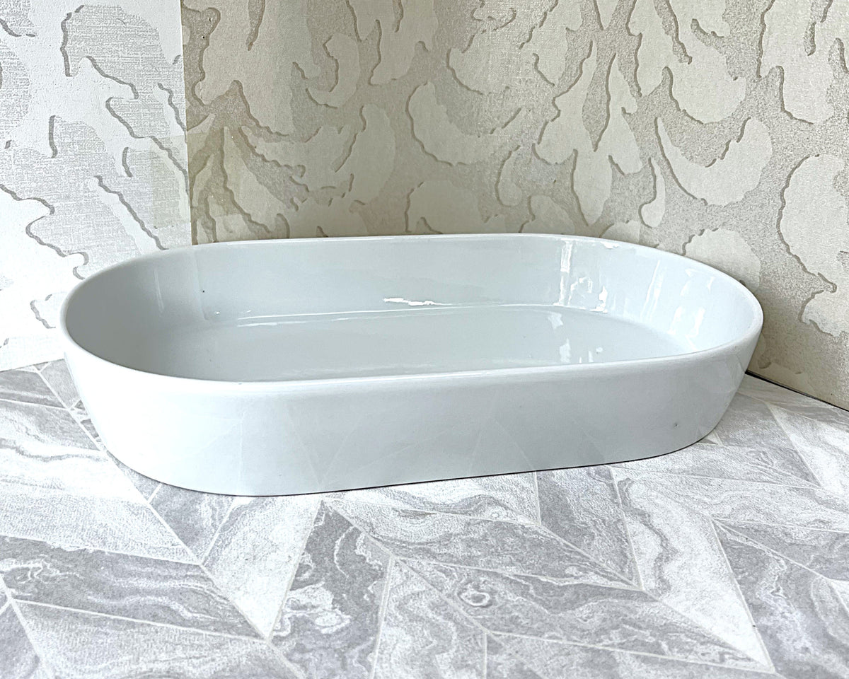 Baking Dish: Contemporary c&d Oval Lasagne Baking Dish