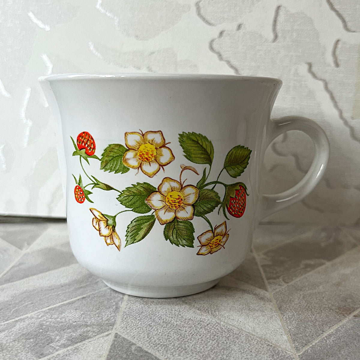 Coffee Cups: Corning "Wildflower" Strawberry Cups, 10