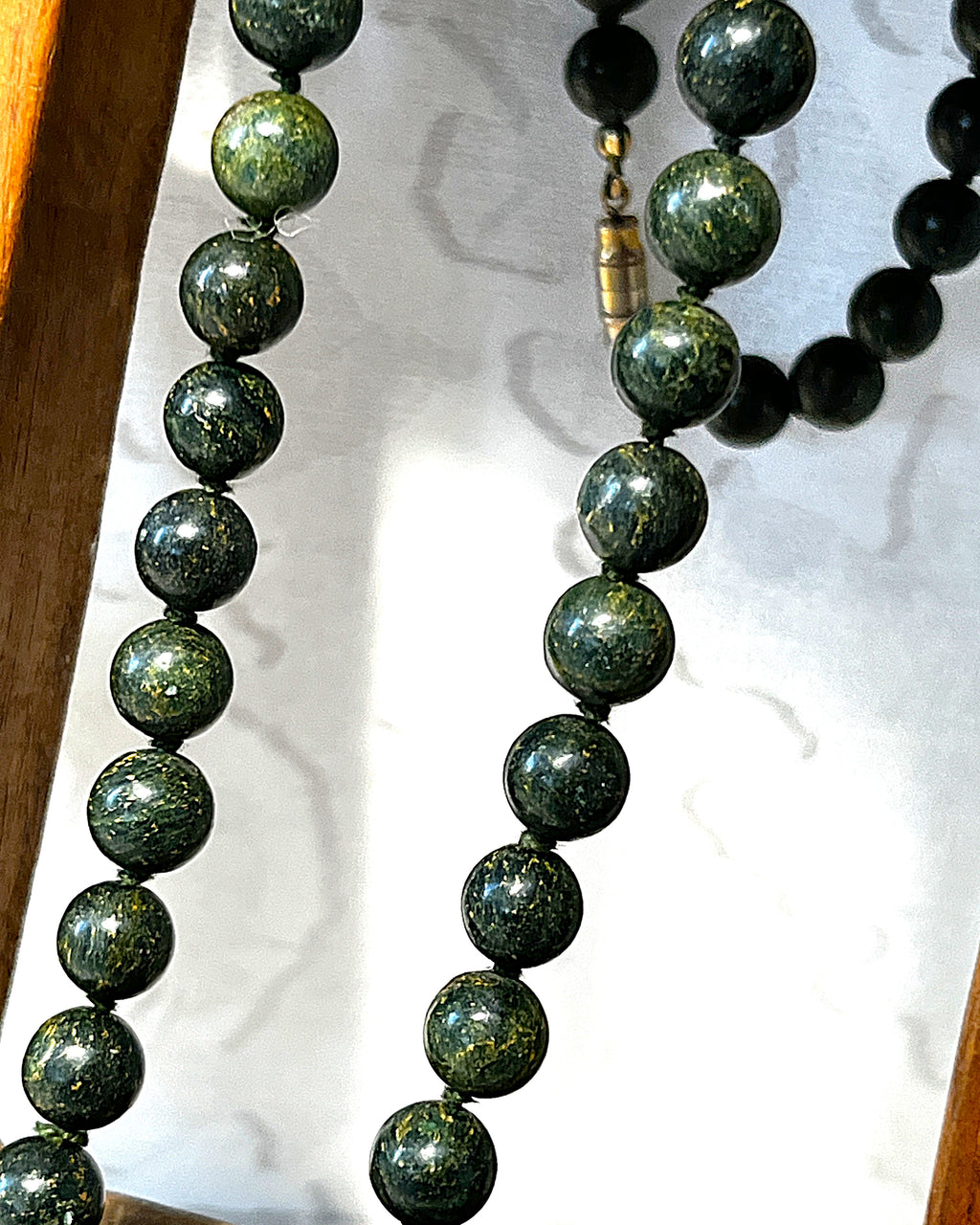 Jewellery: Deep Forest Green Picrolite Serpentine Strand