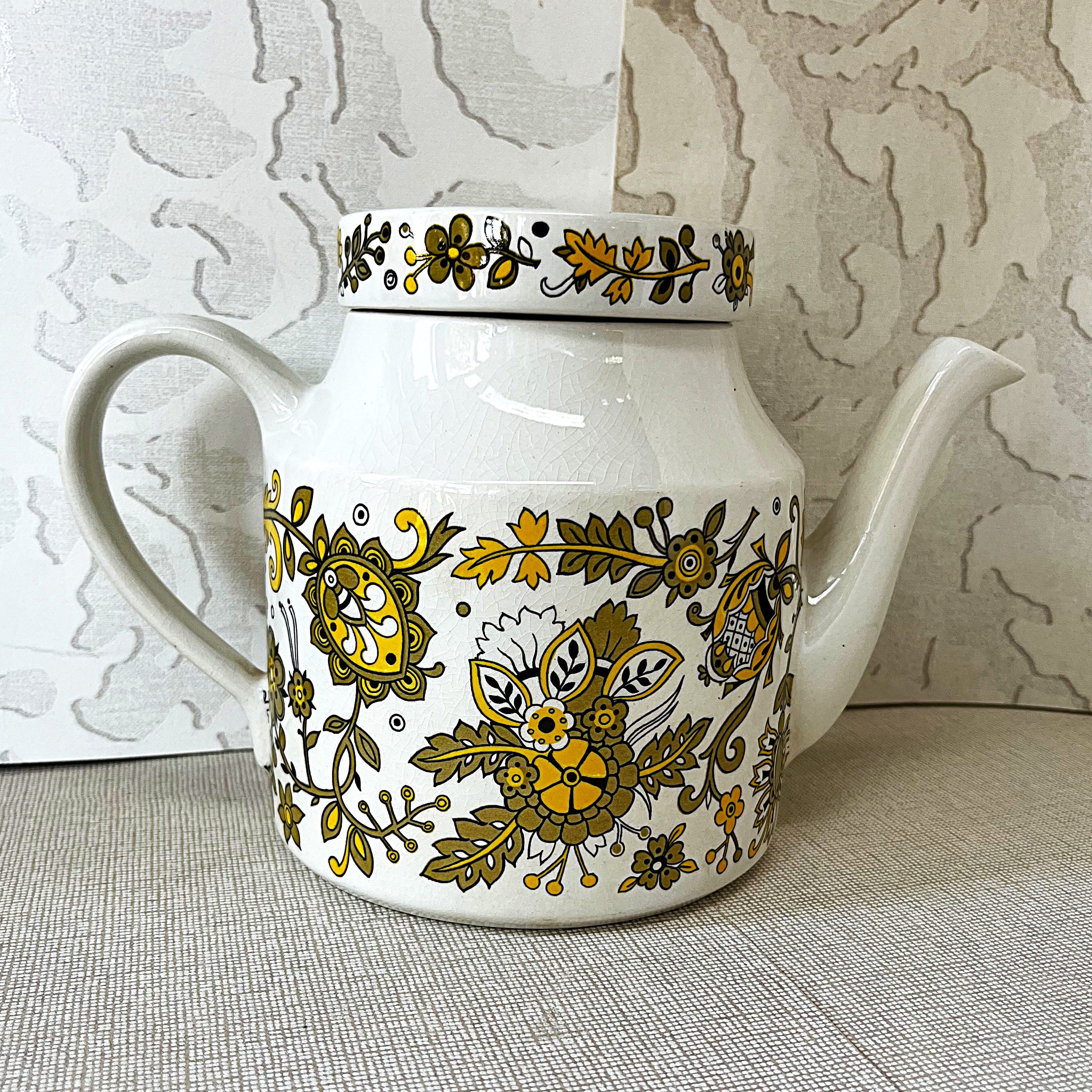 Tableware: Midwinter Almeira Teapot