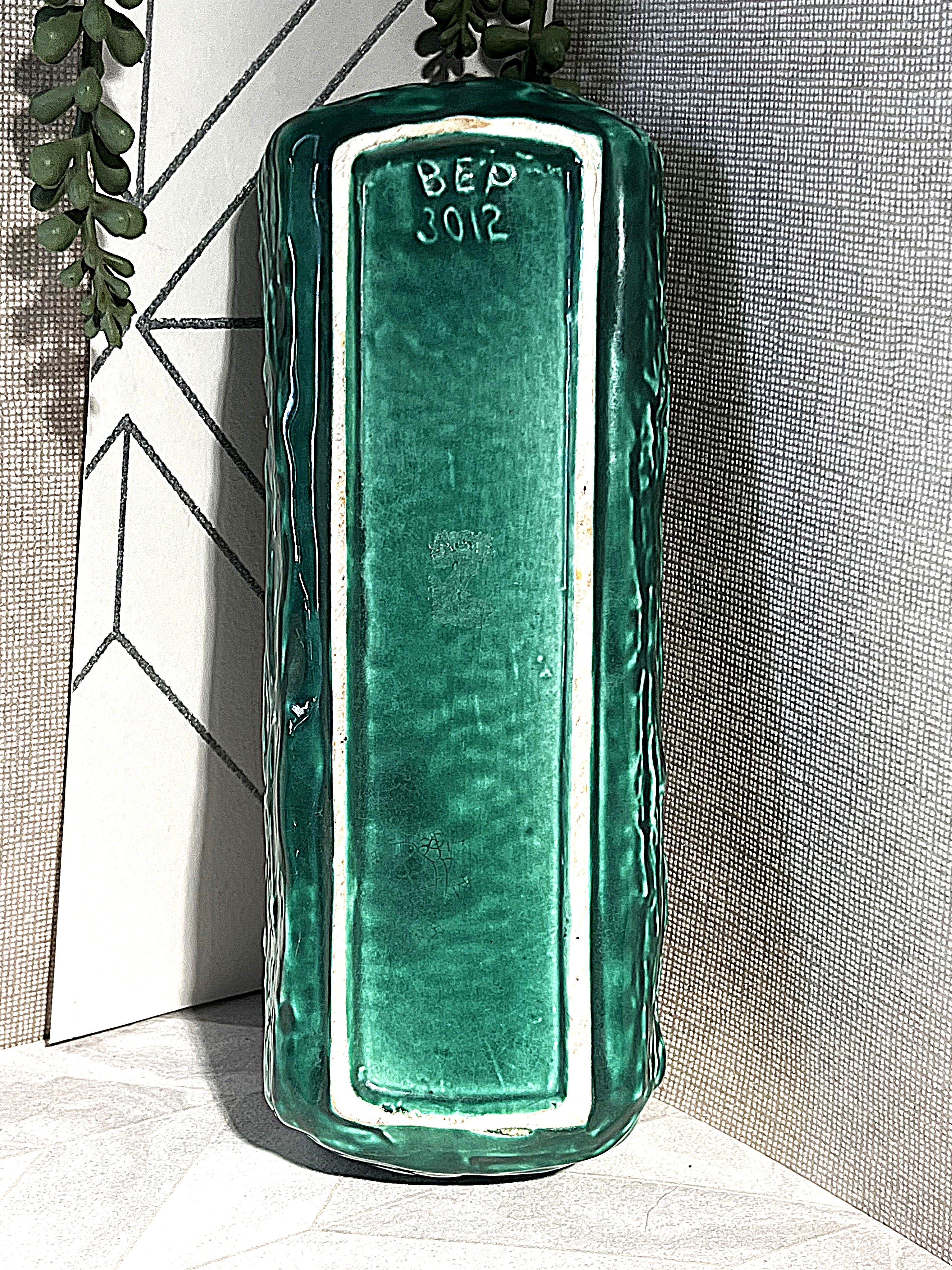 Boksburg East Potteries: Tree Bark Vase